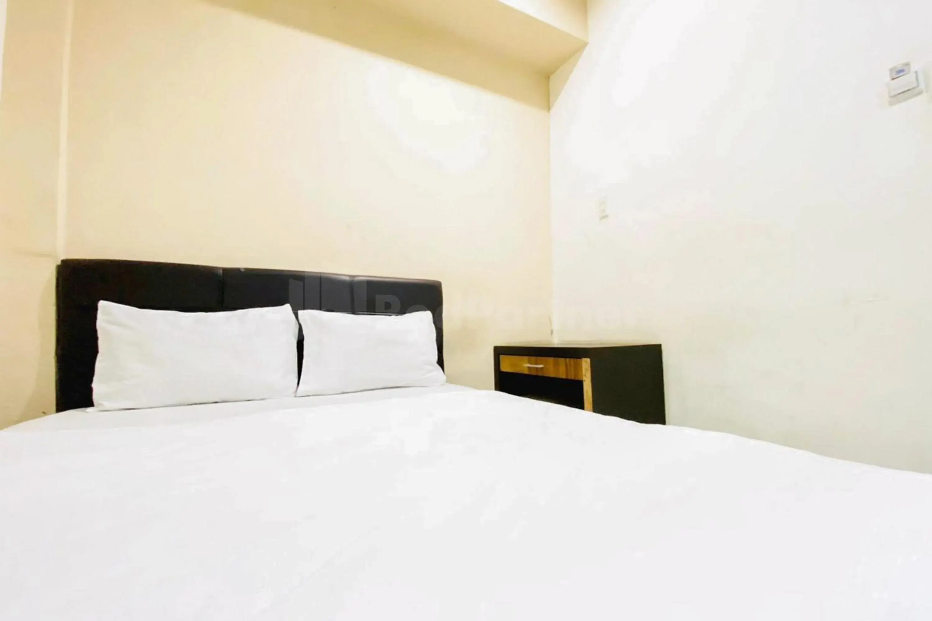 Bed in Palem Mas Garden RedPartner Bed in Palem Mas Garden RedPartner