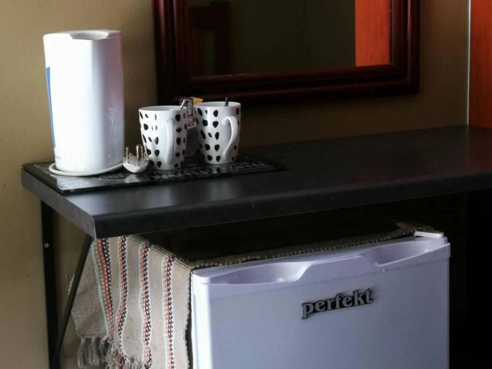 Coffee/tea facilities in Meerkat Manor