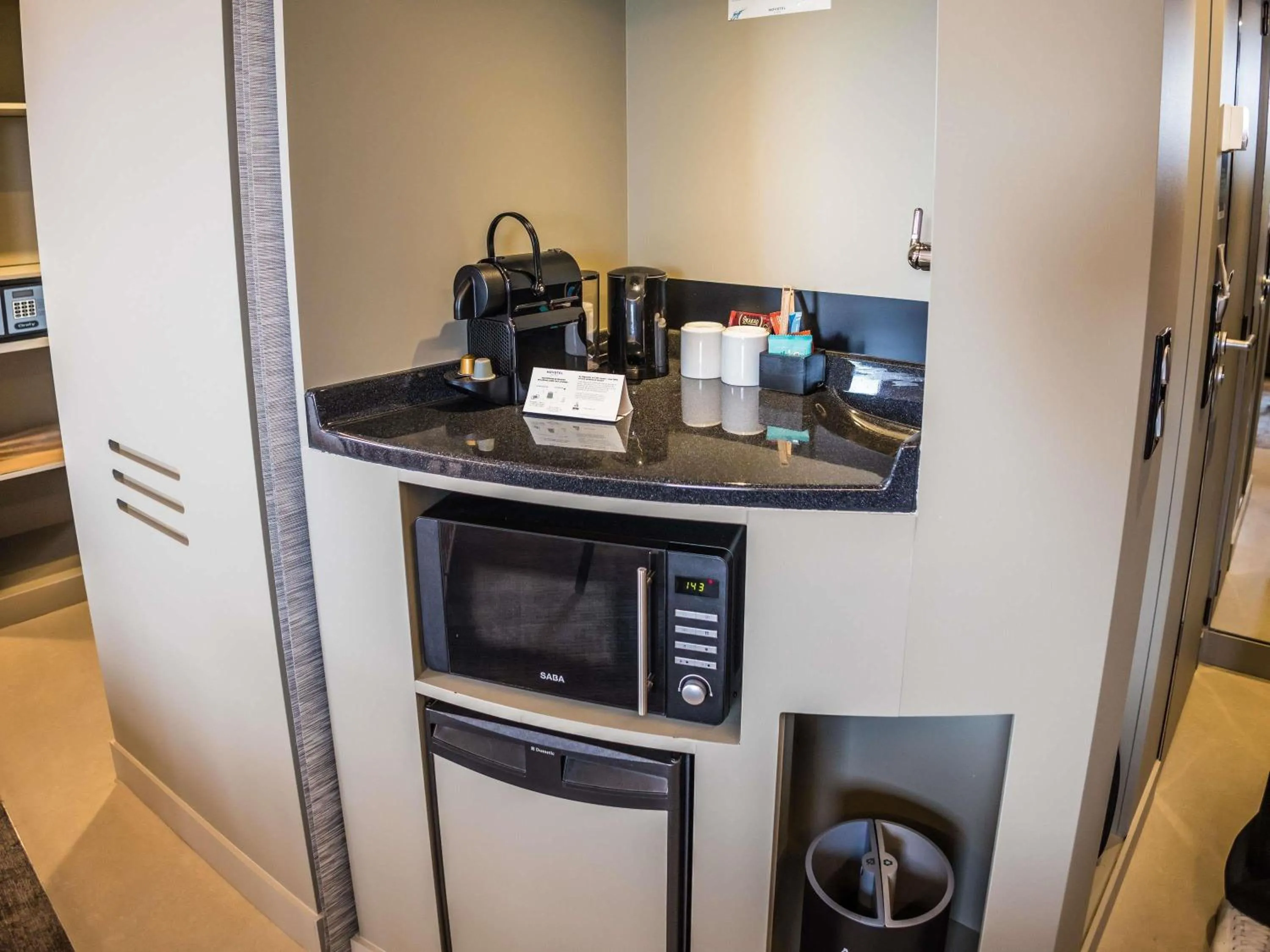 Bedroom in Novotel Suites Rouen Normandie