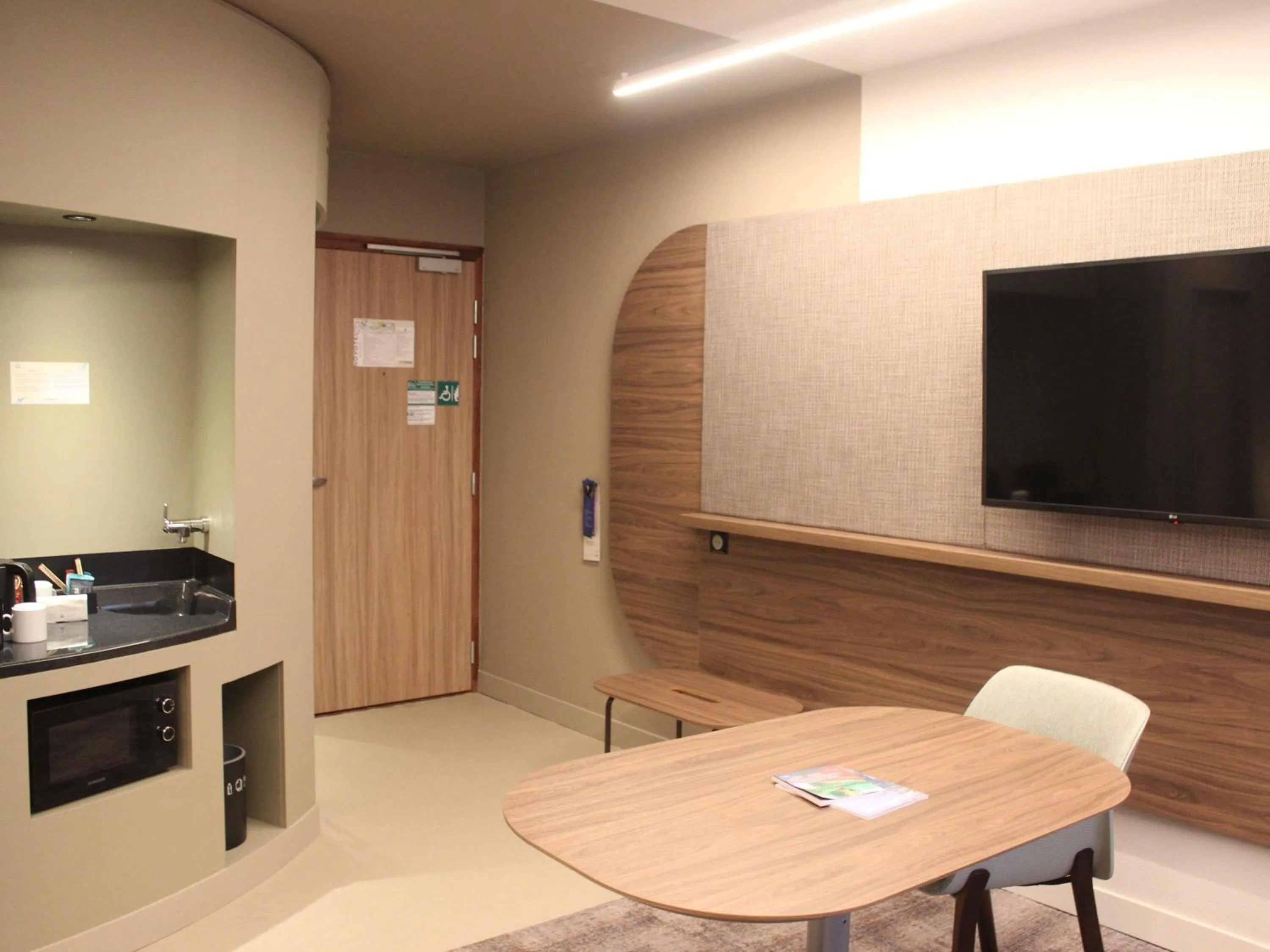 Bedroom in Novotel Suites Rouen Normandie