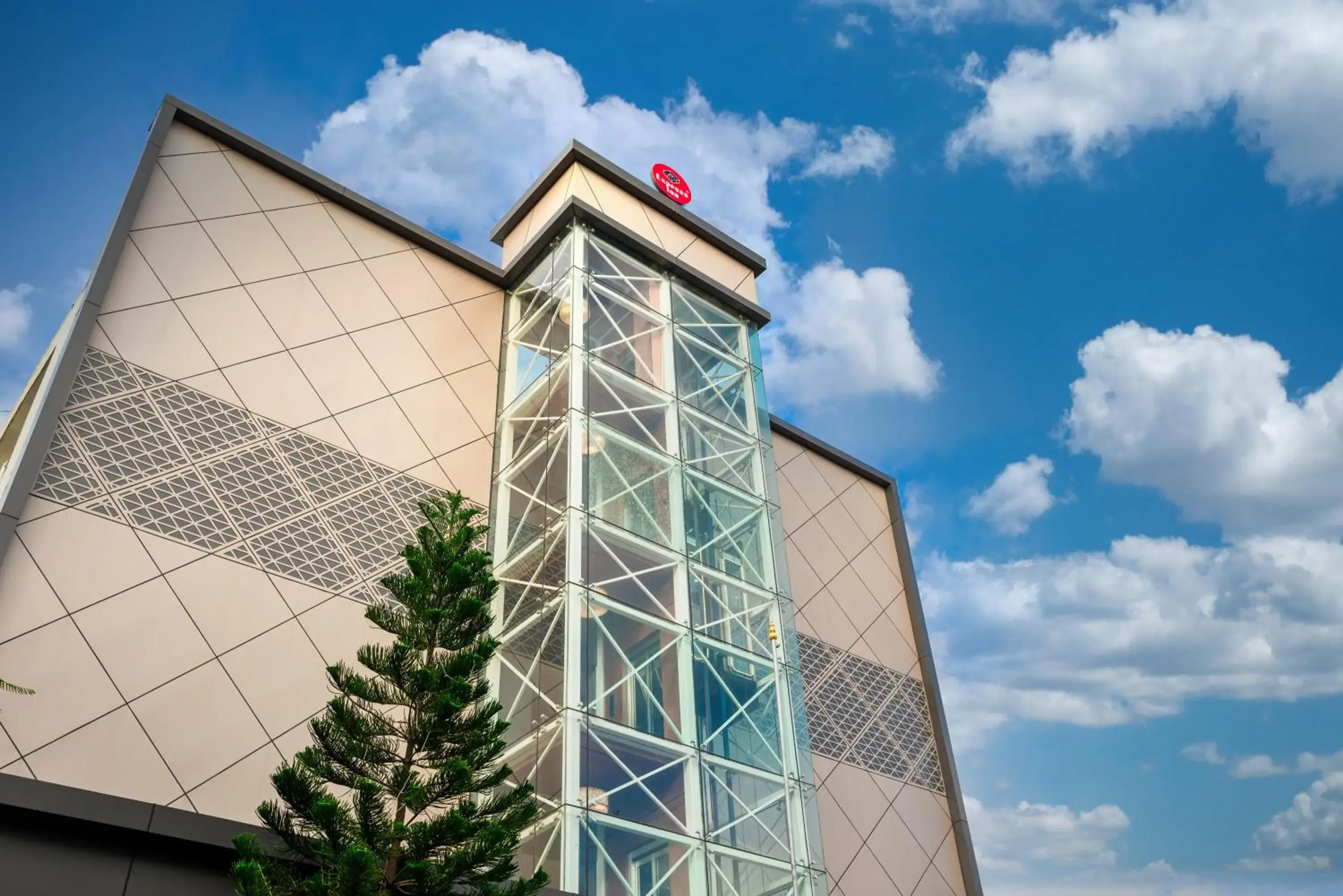 Property building in Freesia By Express Inn Property building in Freesia By Express Inn