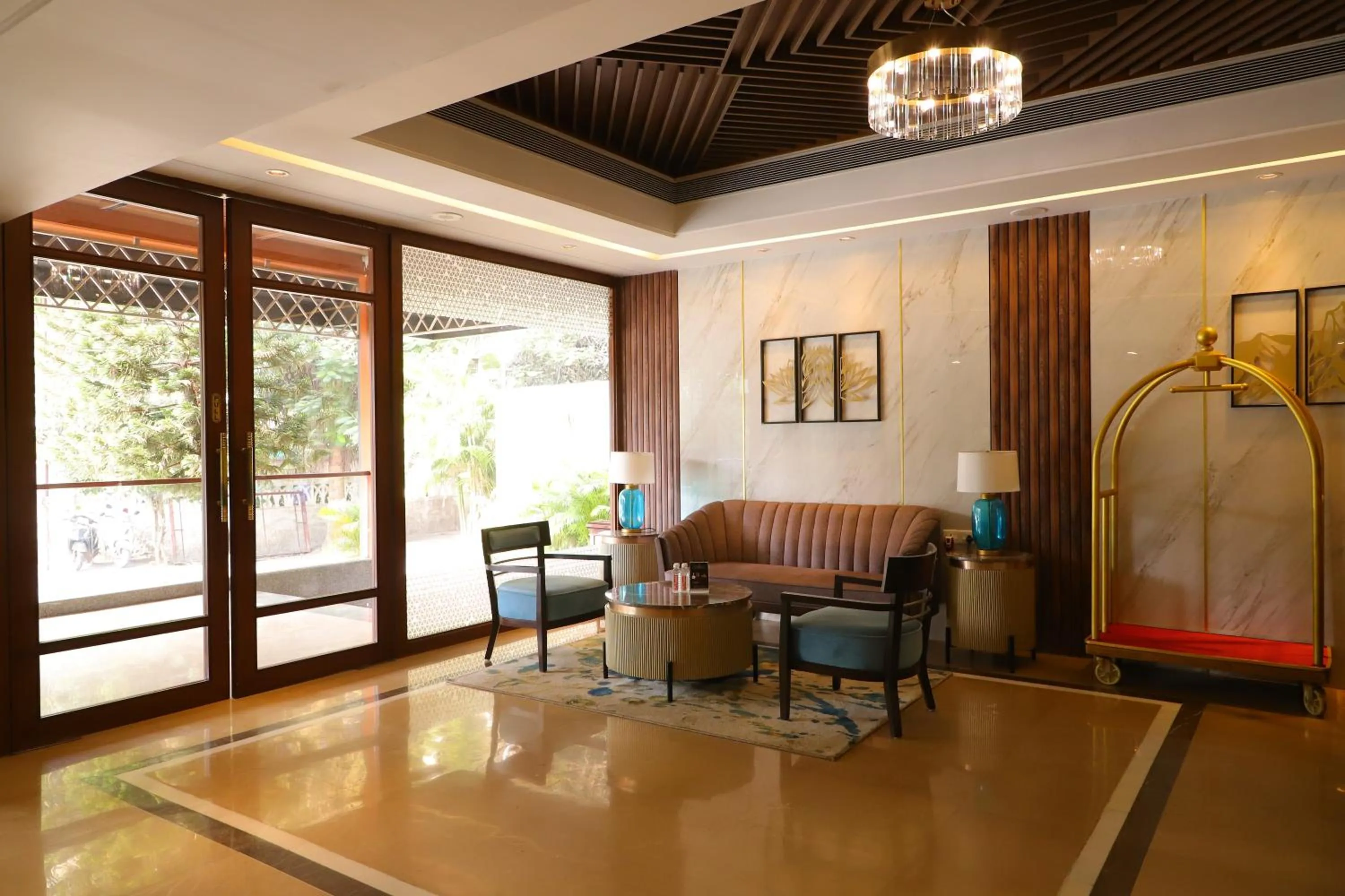 Freesia By Express Inn