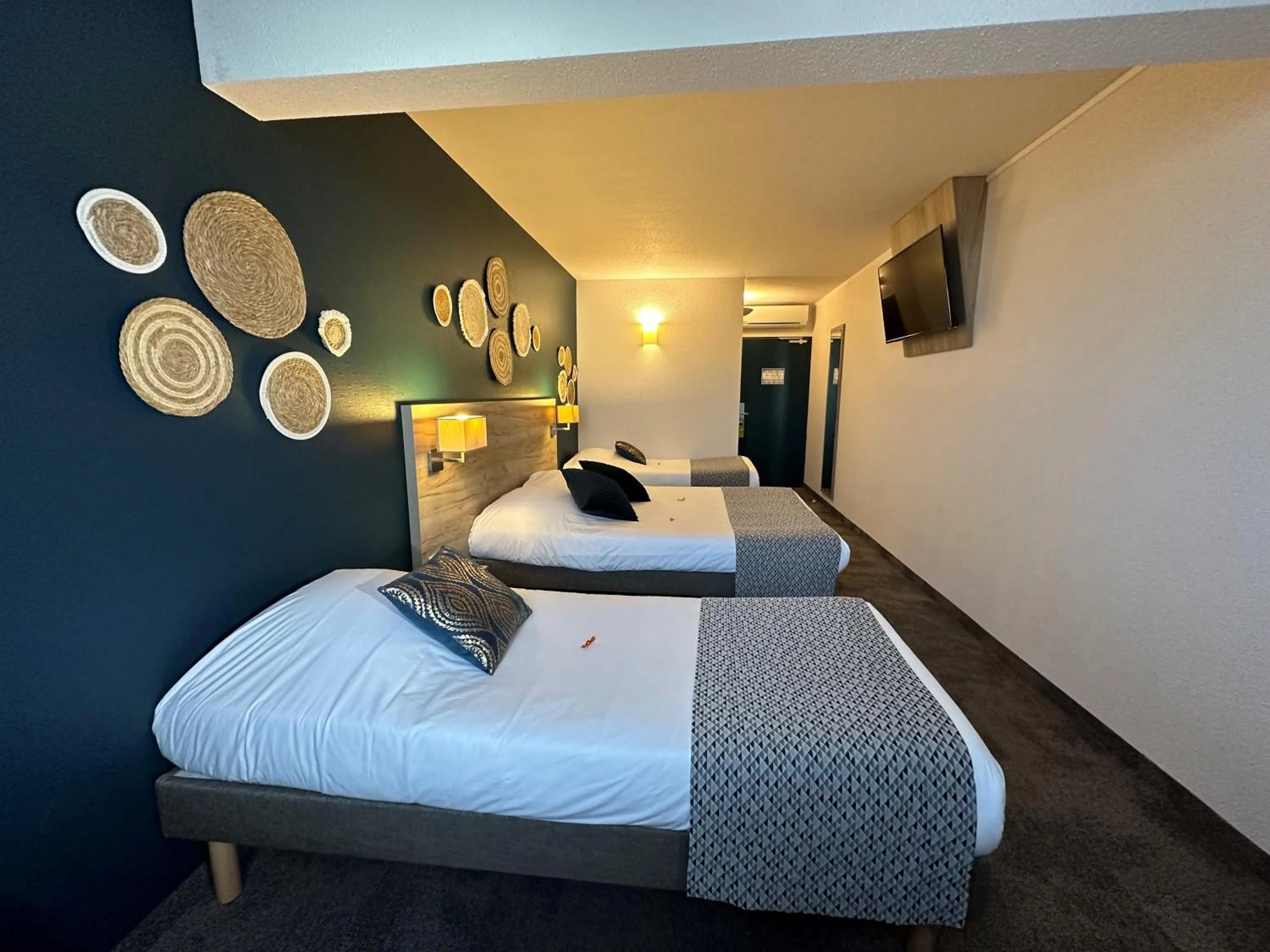 Photo of the whole room, Bed in Brit Hotel Saumur