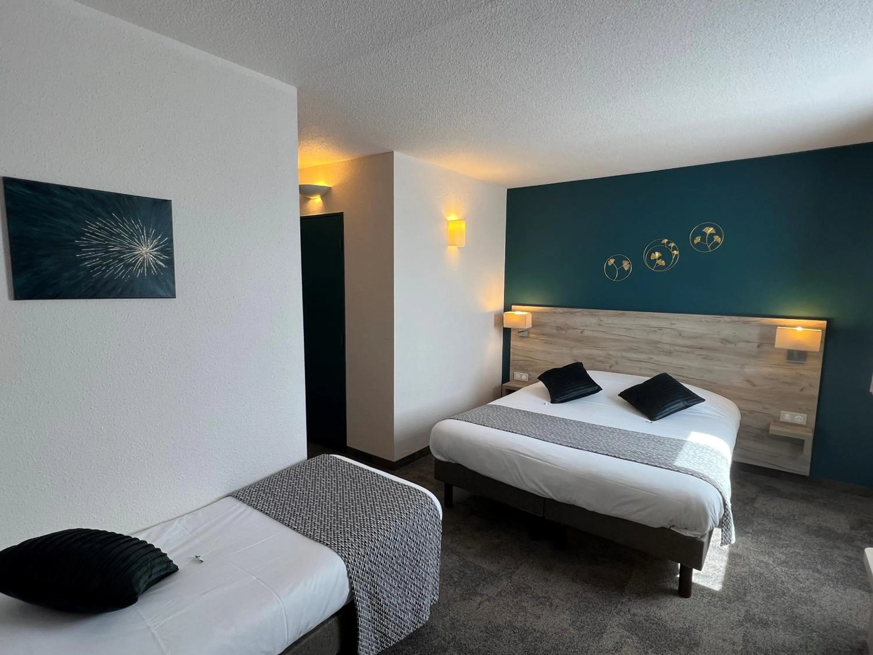 Bedroom, Bed in Brit Hotel Saumur