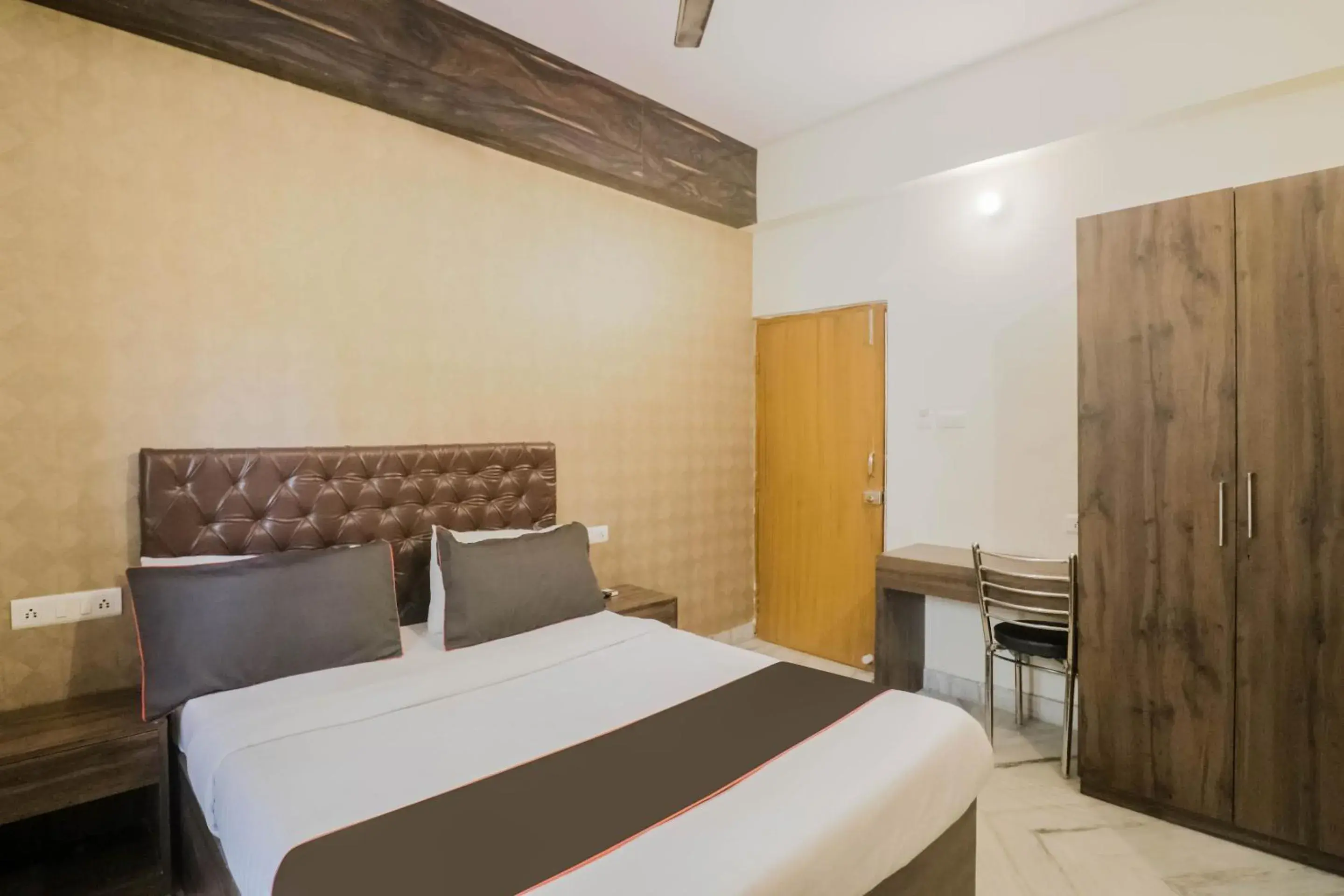 Bedroom, Bed in Collection O Kewal Palace Hyderabad Gate Bedroom, Bed in Collection O Kewal Palace Hyderabad Gate