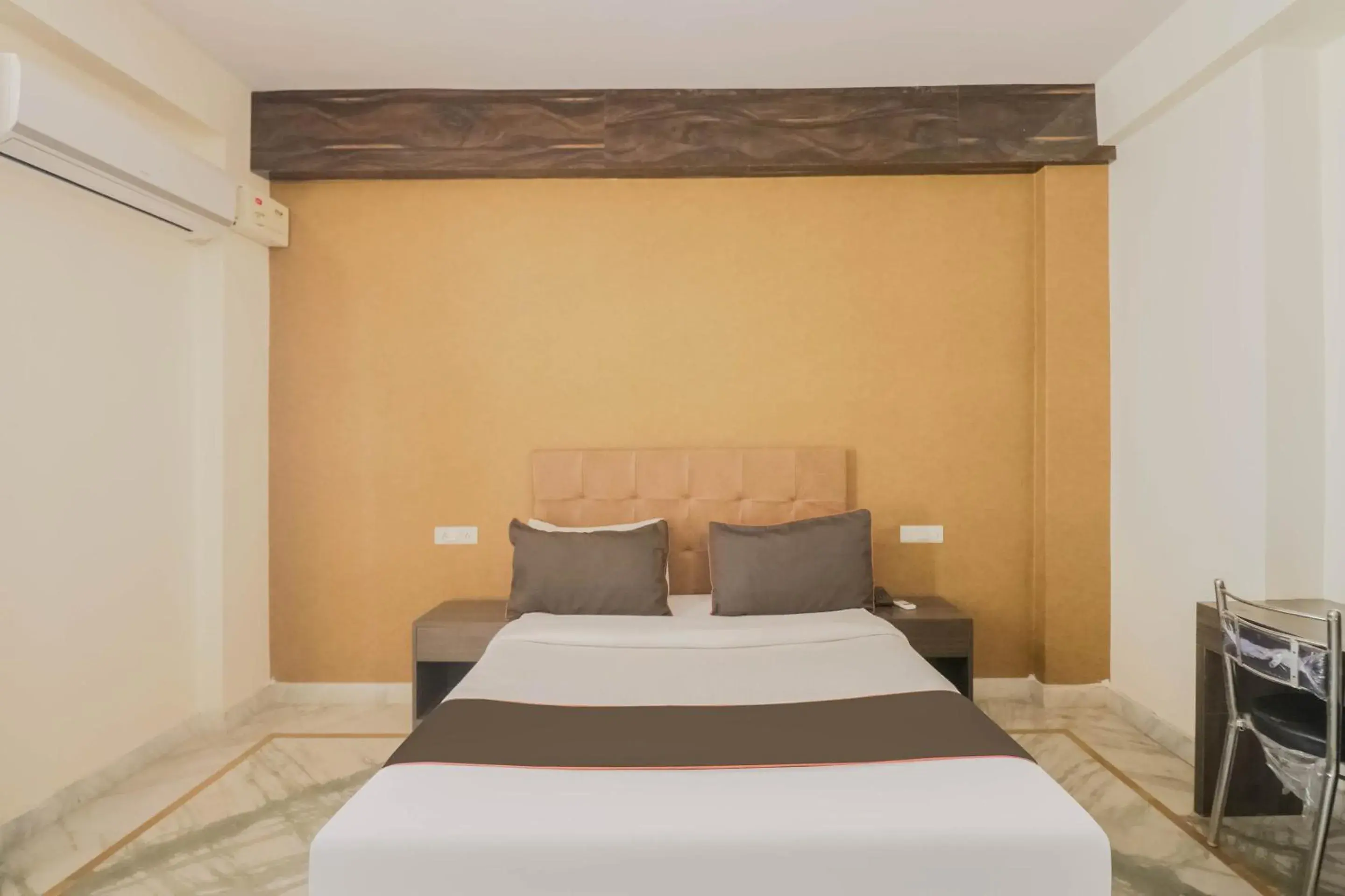 Bedroom, Bed in Collection O Kewal Palace Hyderabad Gate Bedroom, Bed in Collection O Kewal Palace Hyderabad Gate