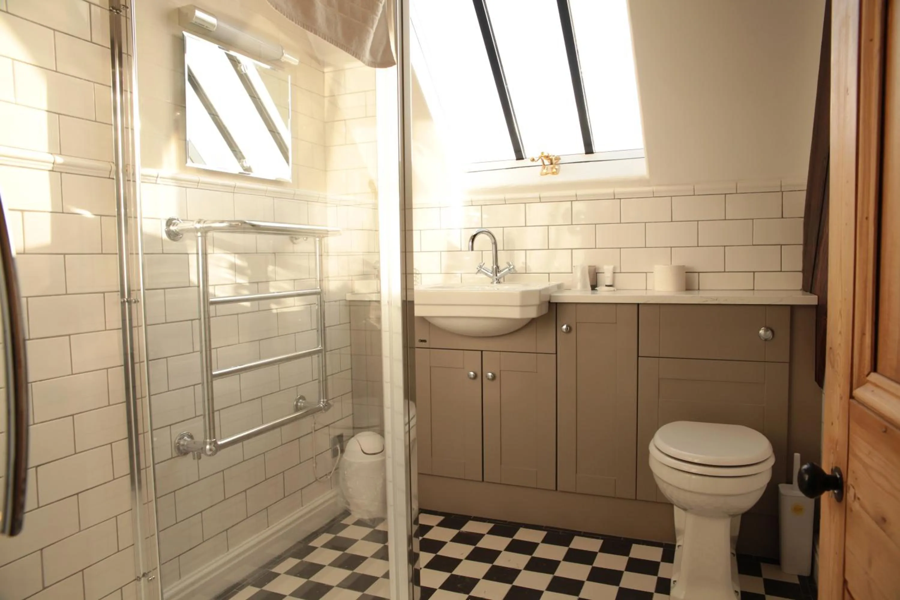 Bathroom in Y Capel Guest House