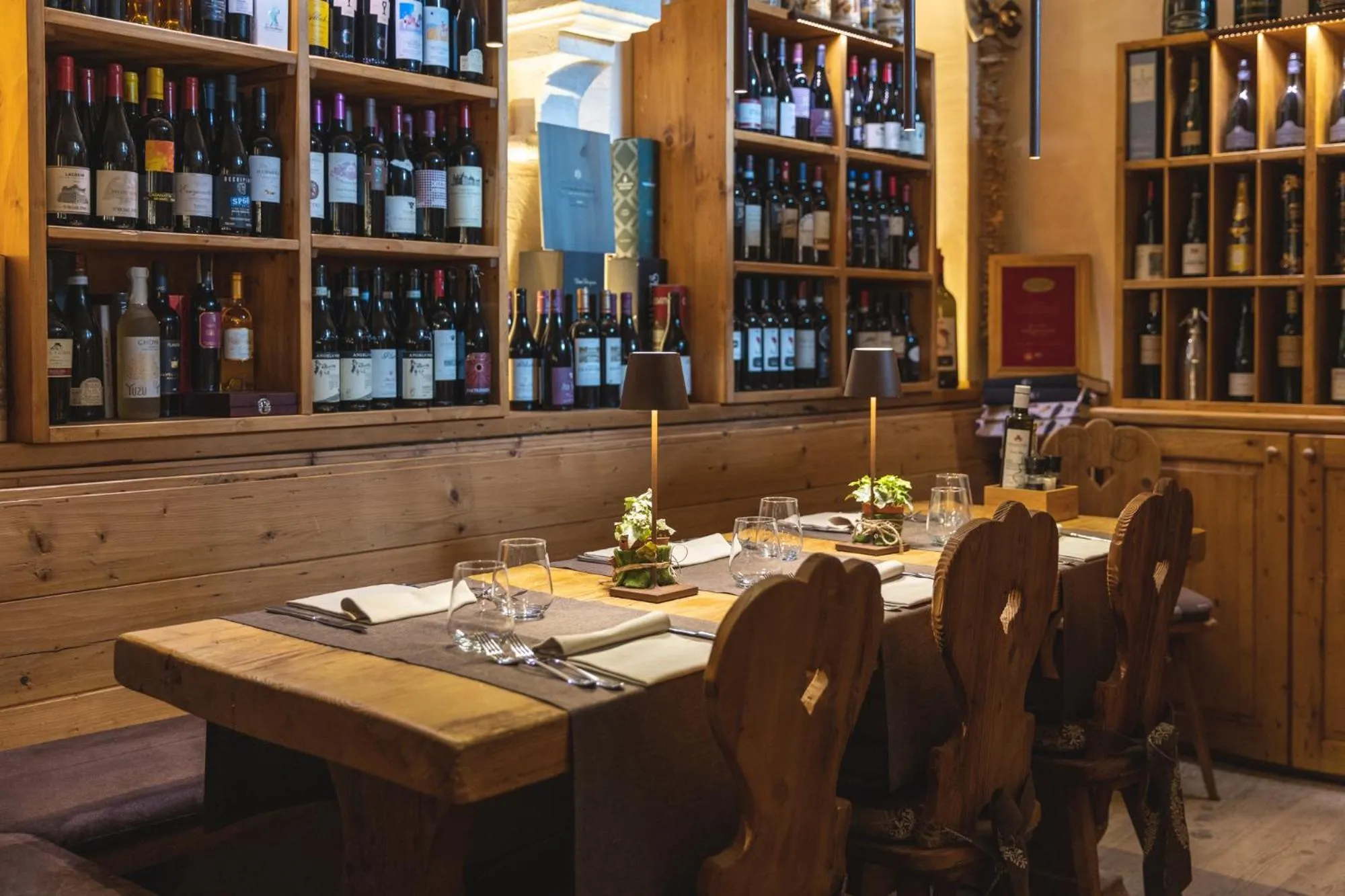 Restaurant/places to eat in Hotel Europa Residence