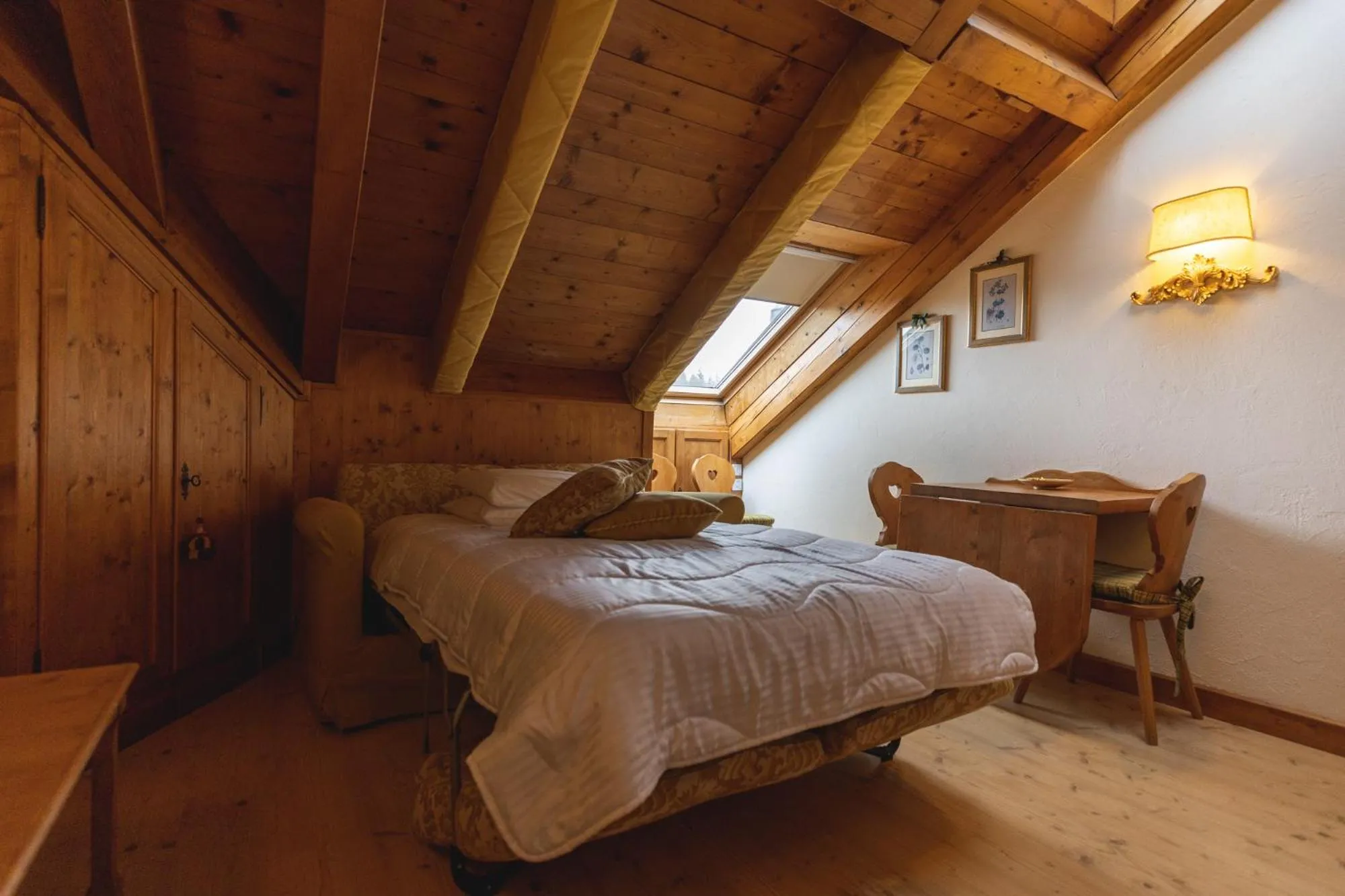 Bed in Hotel Europa Residence