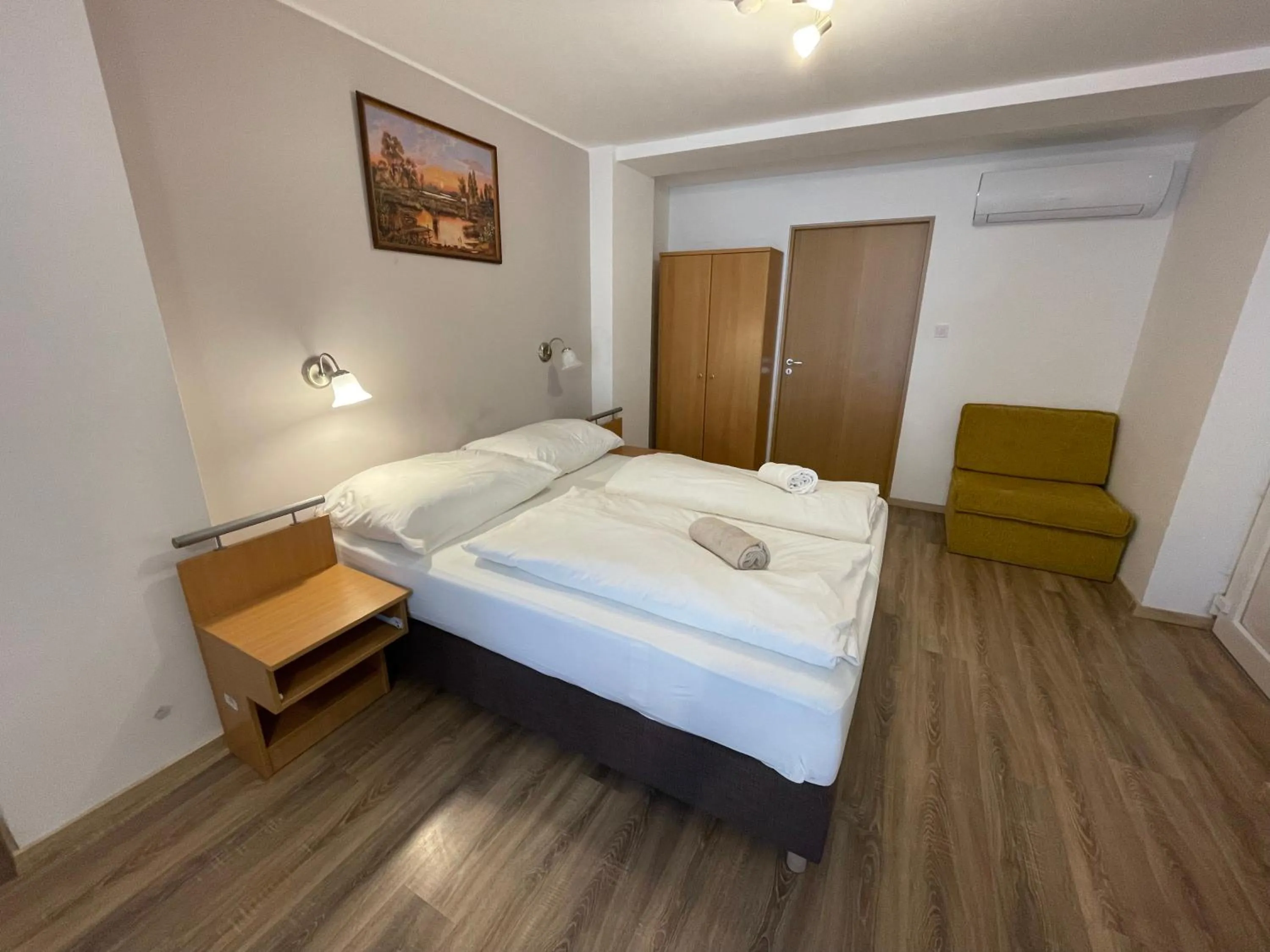 Mátyus Udvarház Kengyel Fogadó Eger