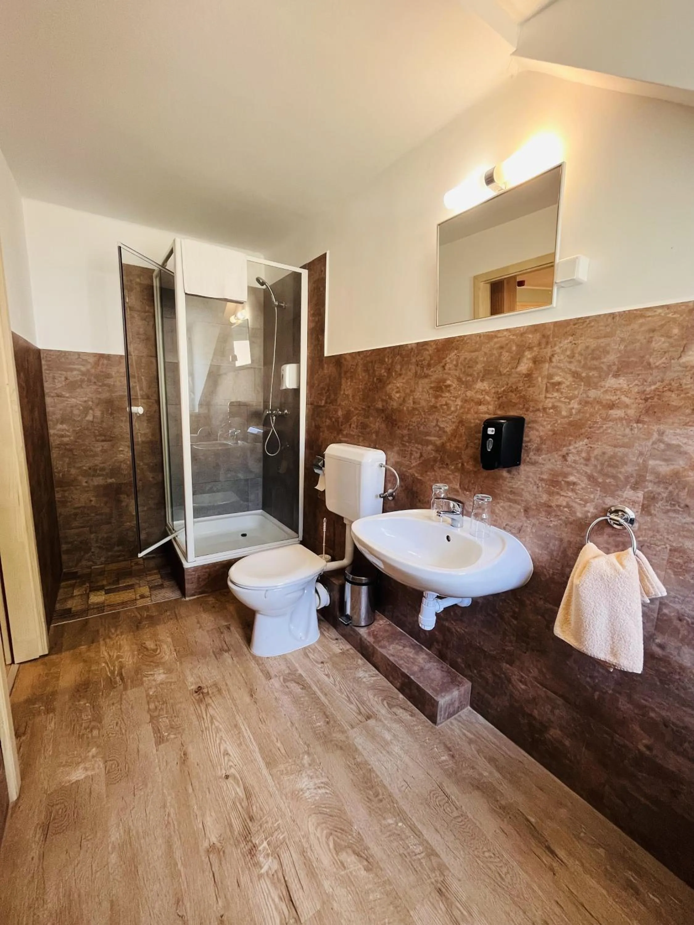 Mátyus Udvarház Kengyel Fogadó Eger