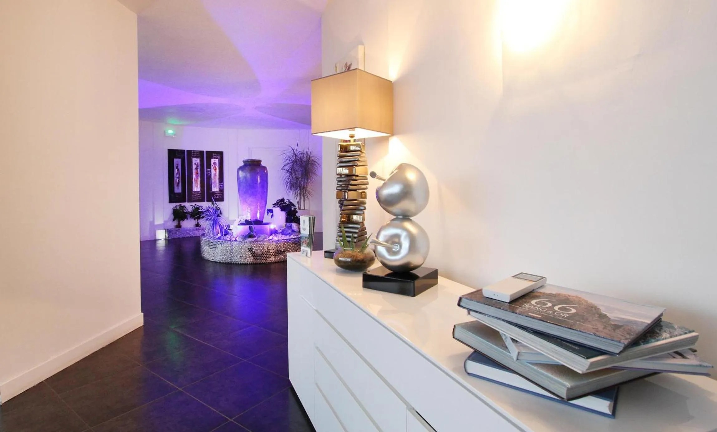 Decorative detail in Bleu Mer Duplex & Suites