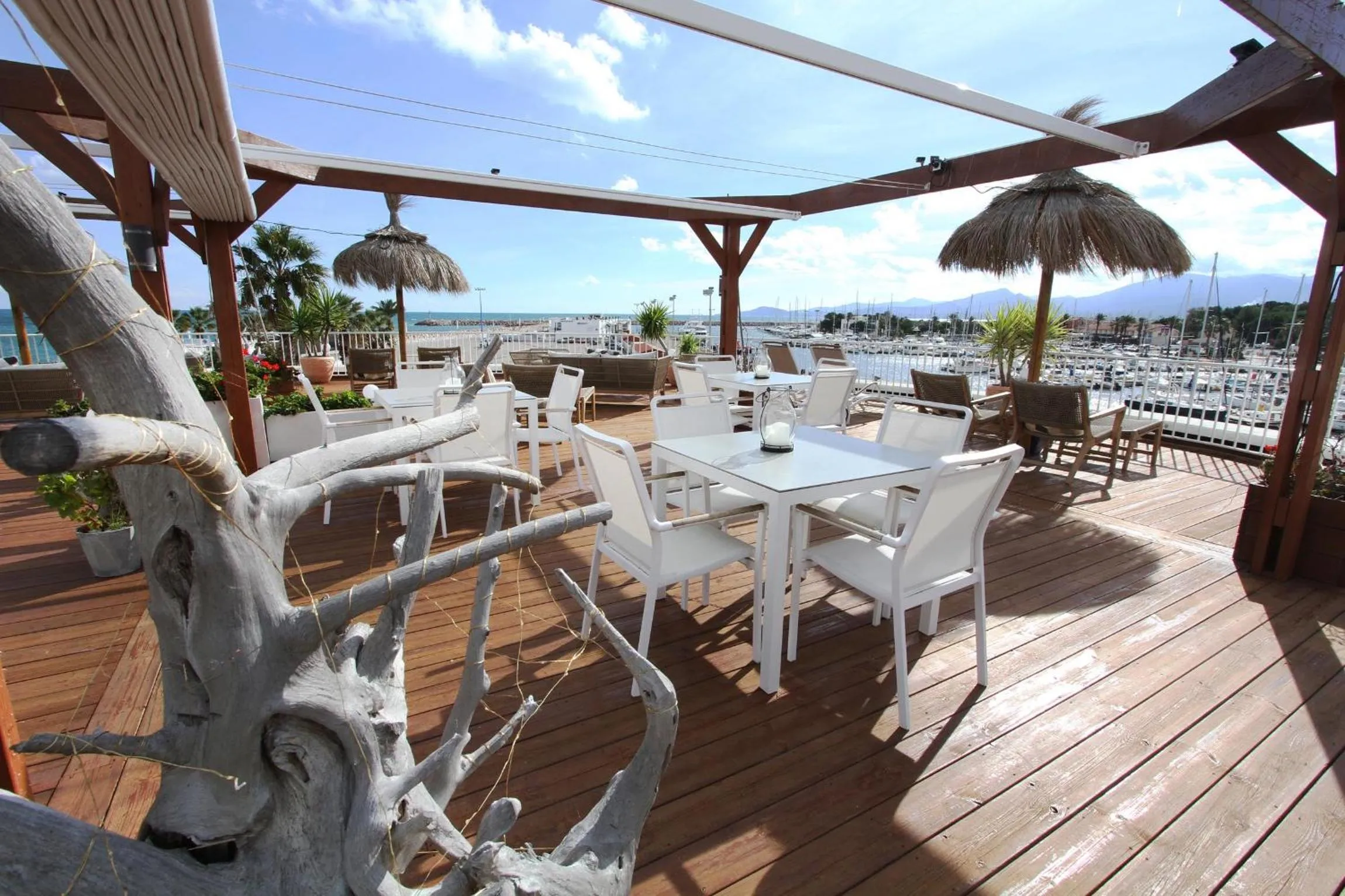 Natural landscape in Bleu Mer Duplex & Suites