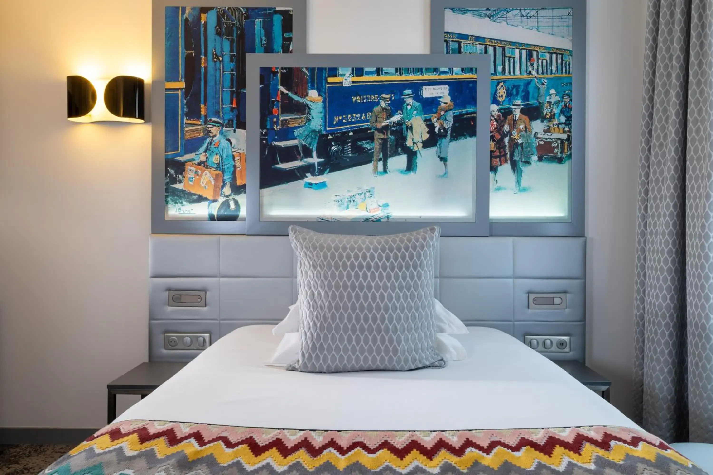 Bedroom, Bed in Palym Bedroom, Bed in Palym