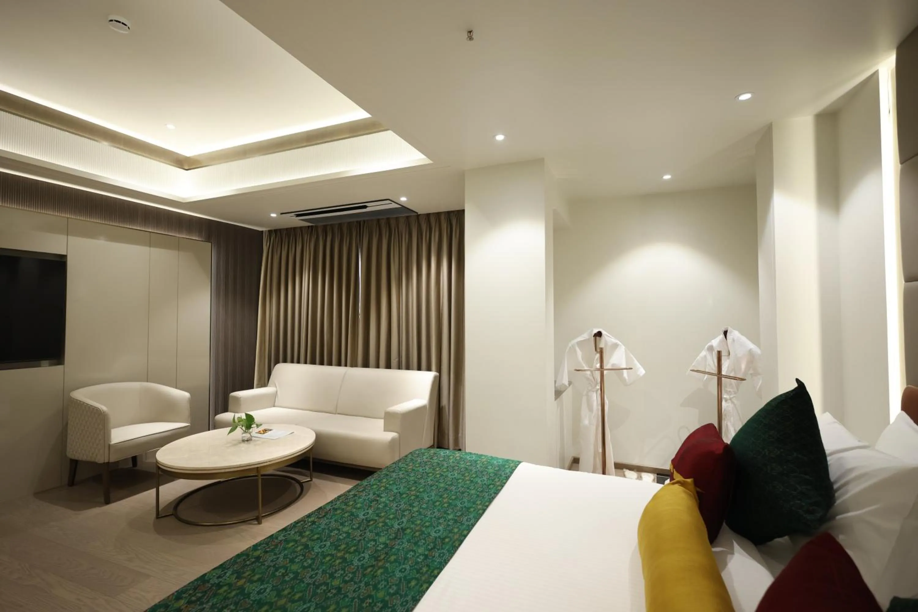 Bed in MARIGOLD-Newly Renovated Hotel