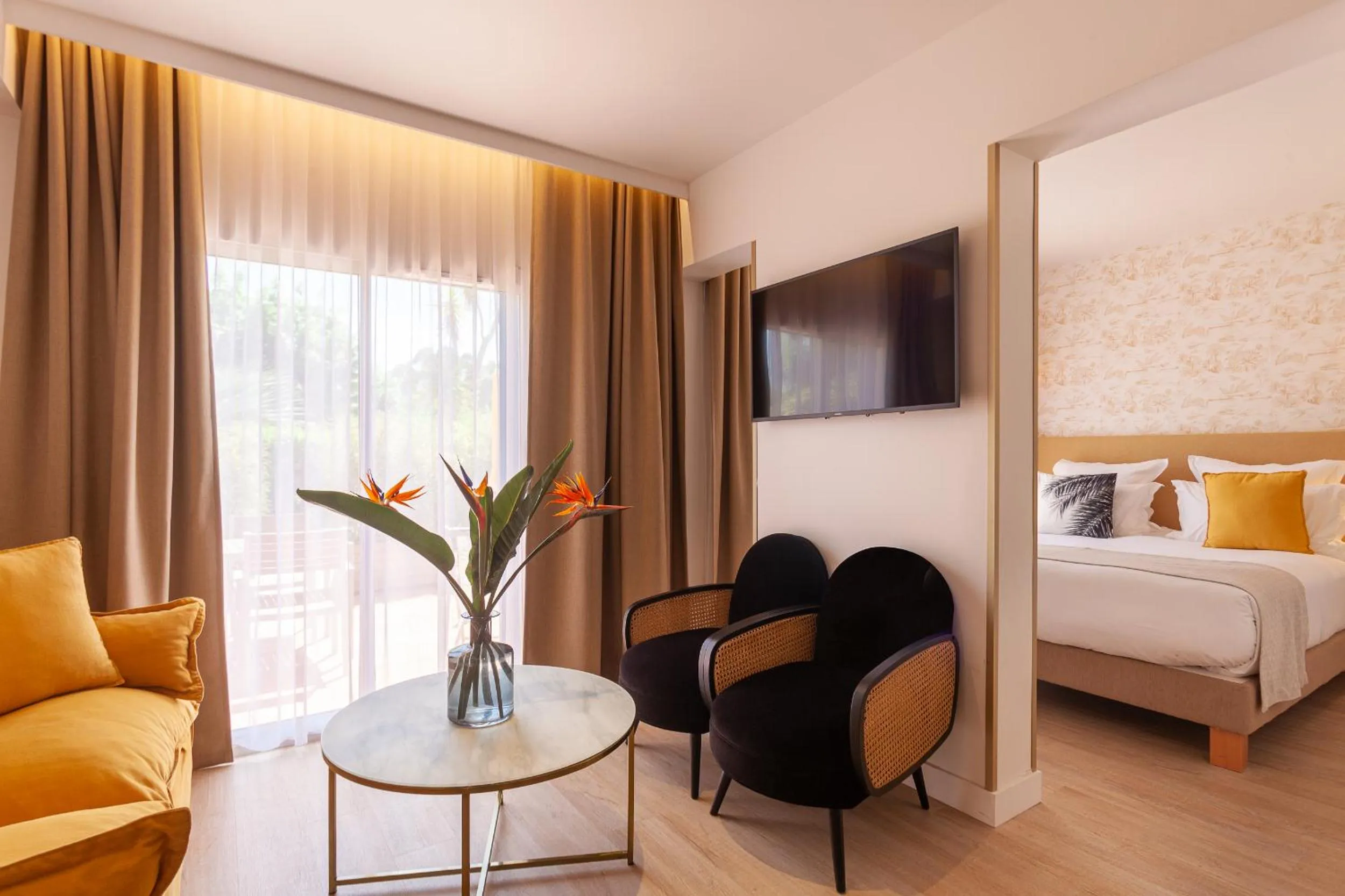 Bed in Hôtel La Piscine