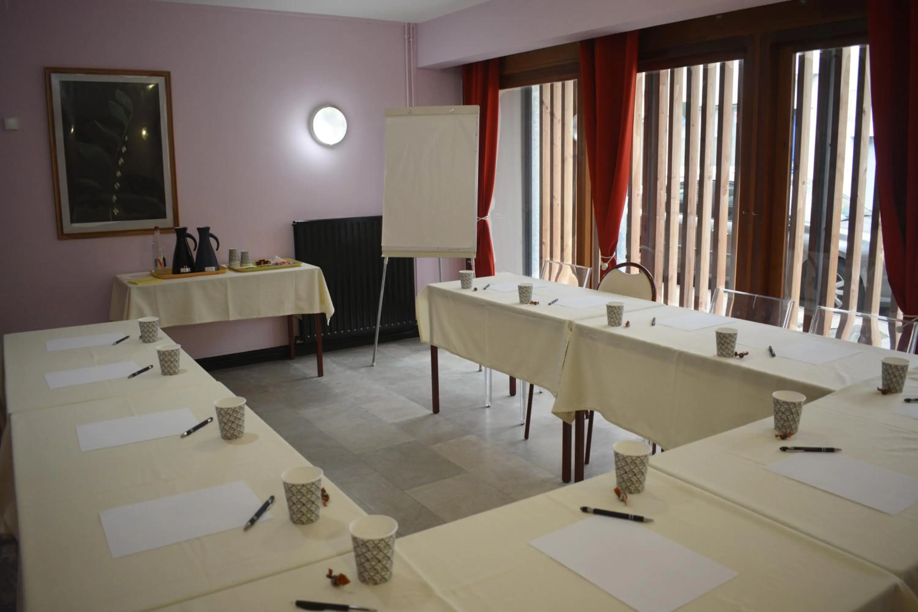 Meeting/conference room in Logis Hotel Epi d'Or