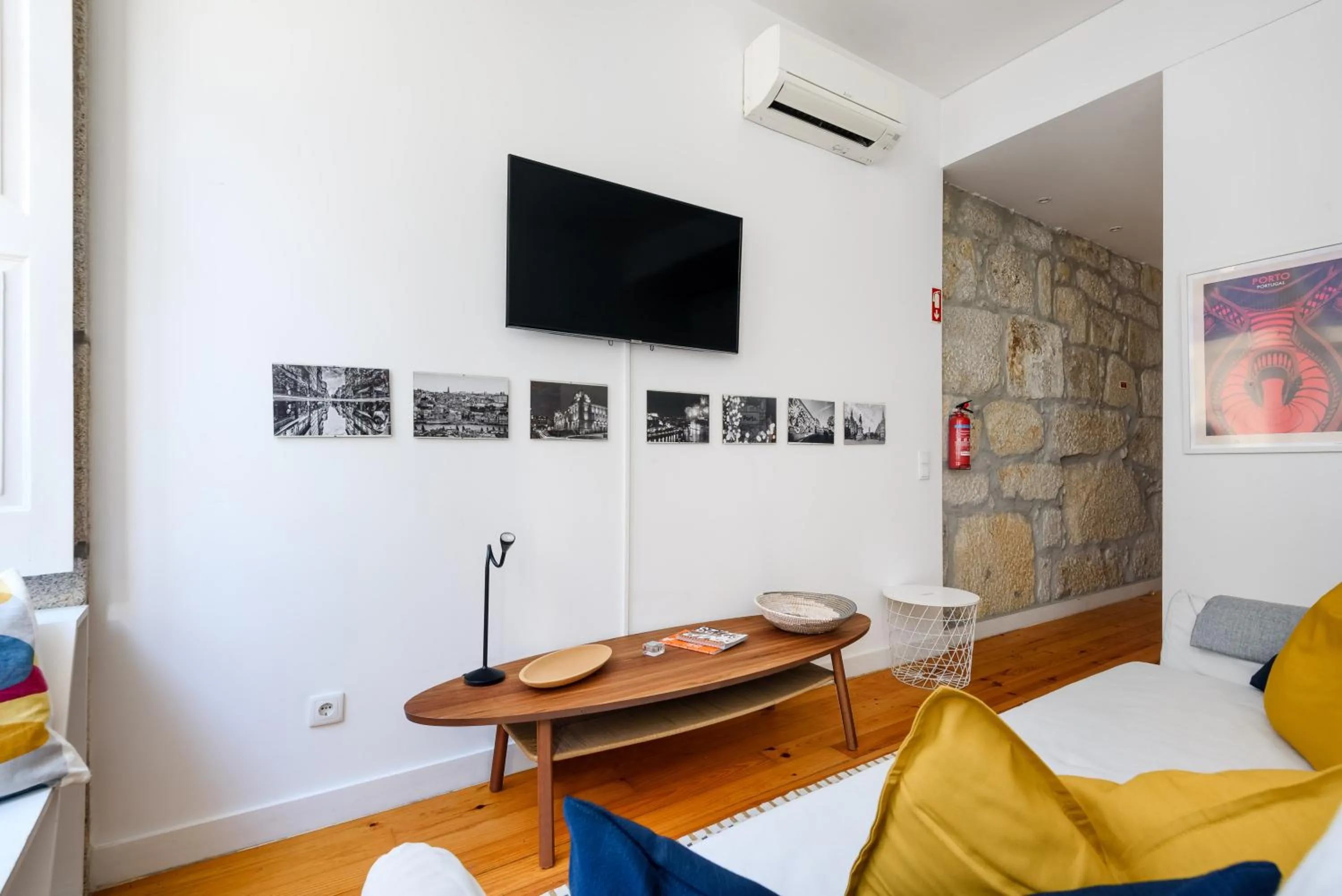 Spacious Duplex in Porto's Downtown • A/C