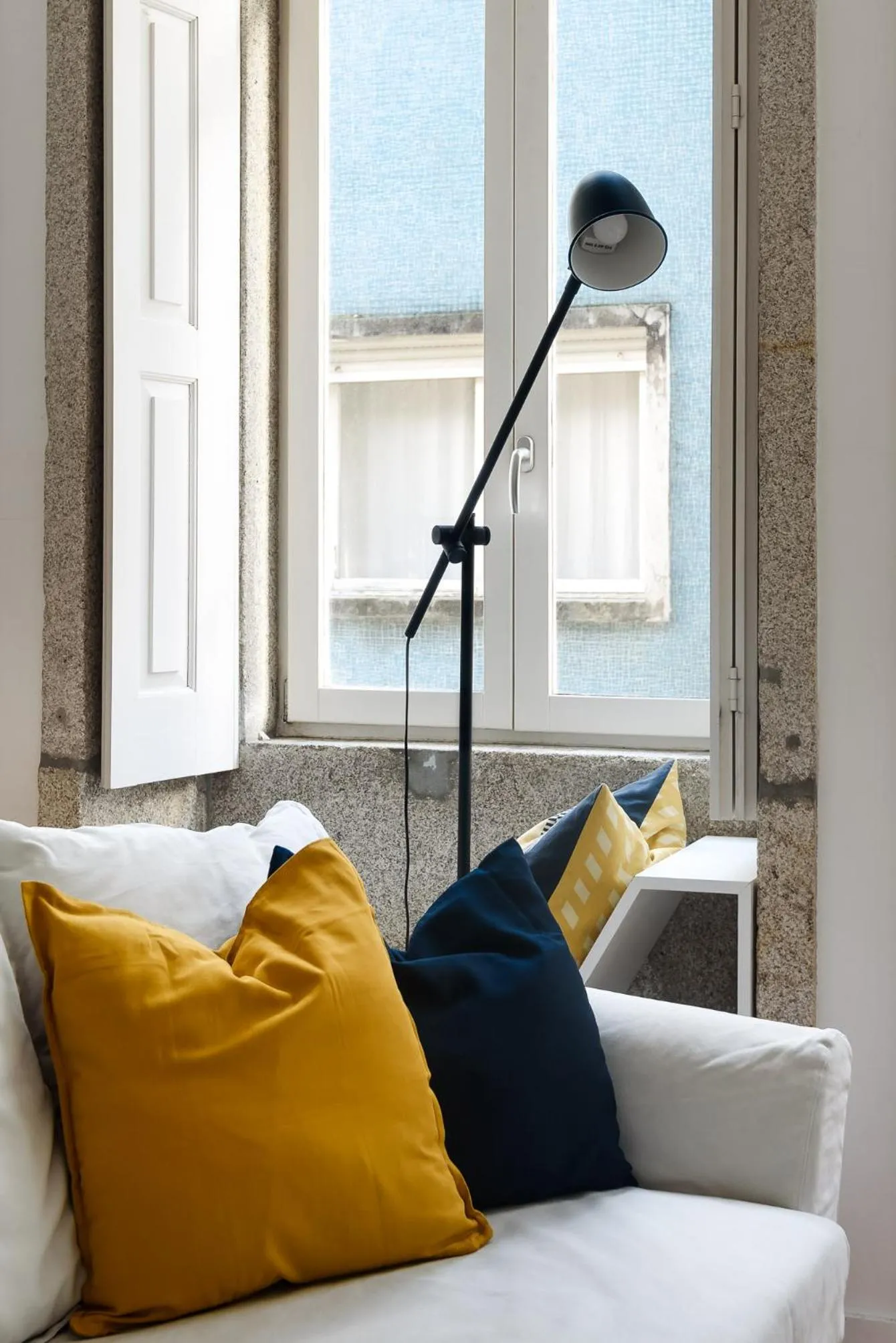 Spacious Duplex in Porto's Downtown • A/C