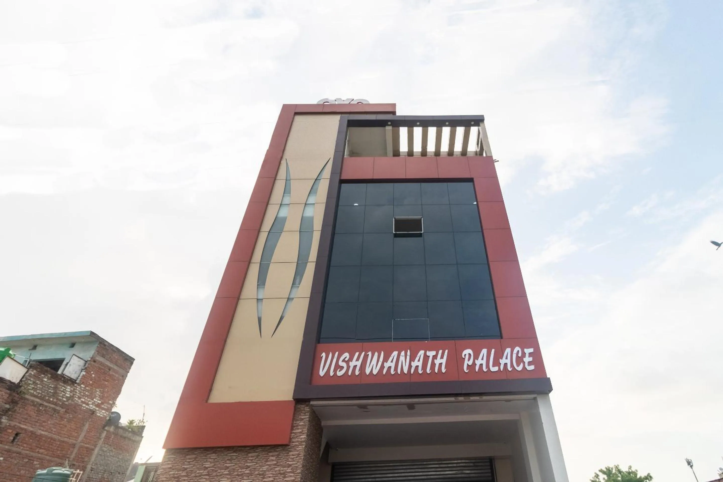 Facade/entrance in Hotel O 74351 LCK603-MOCA