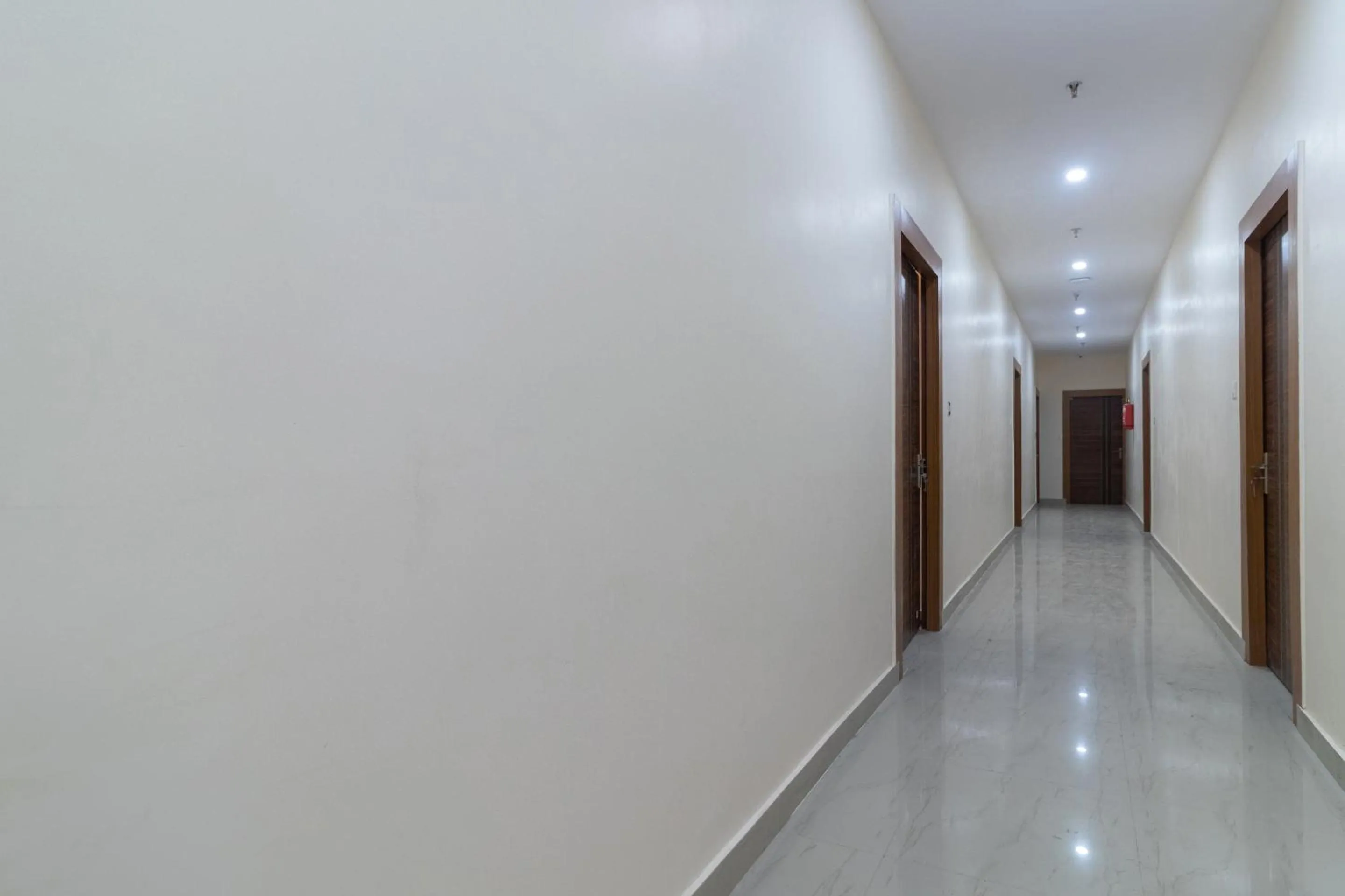 Hotel O 74351 LCK603-MOCA