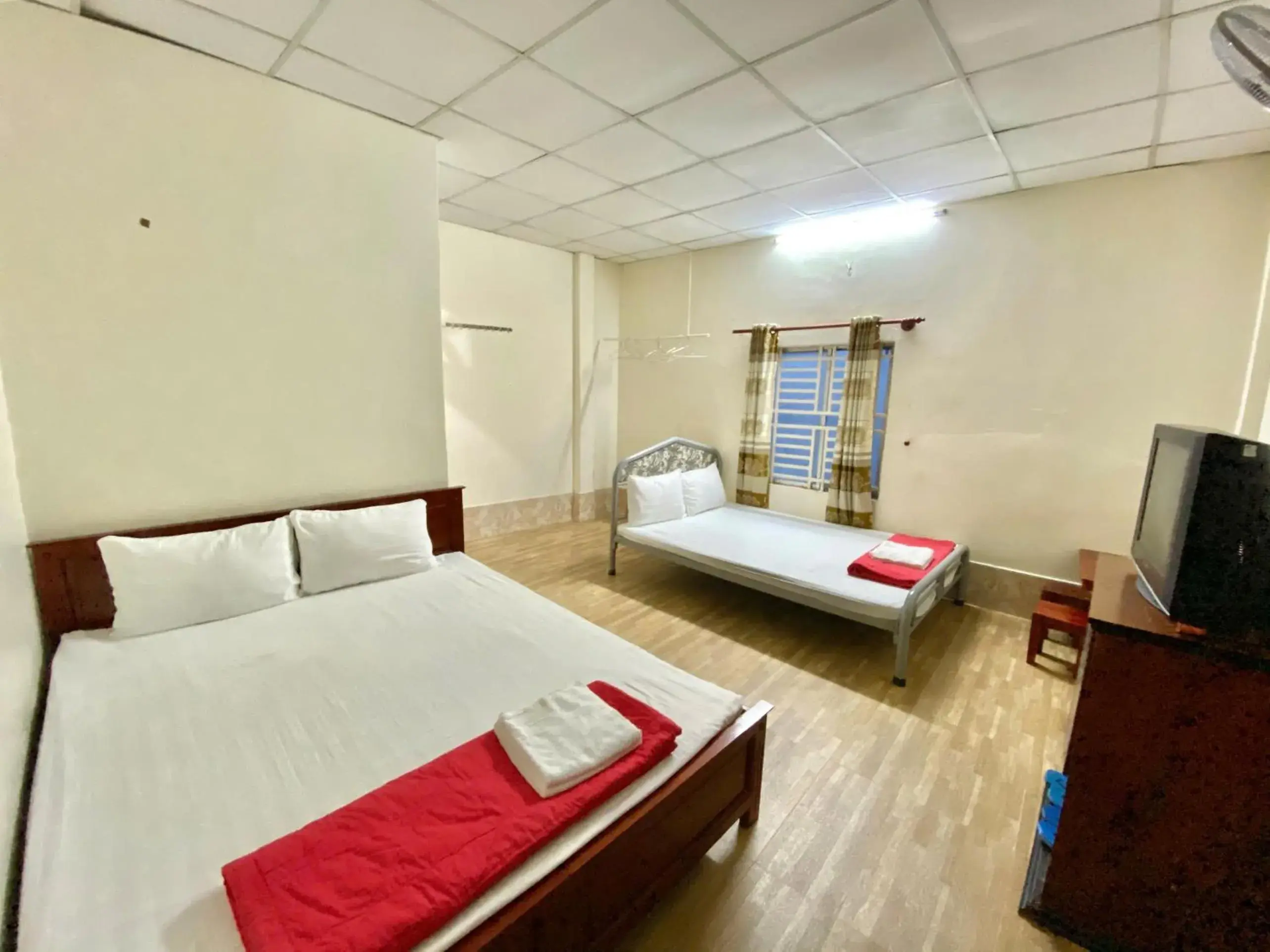 Bedroom, Bed in Sugar Motel Bedroom, Bed in Sugar Motel