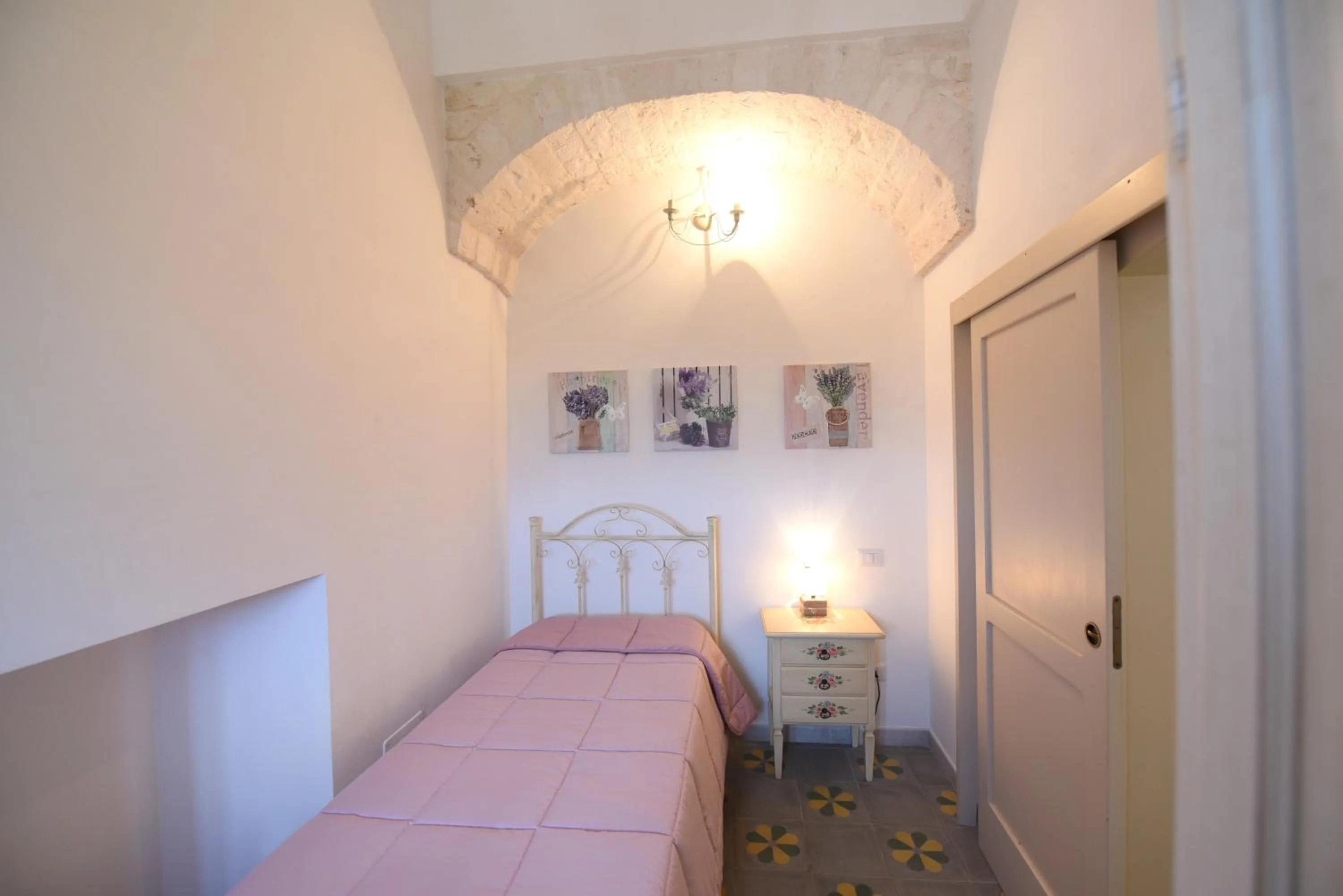 Bed in Masseria Peppeturro