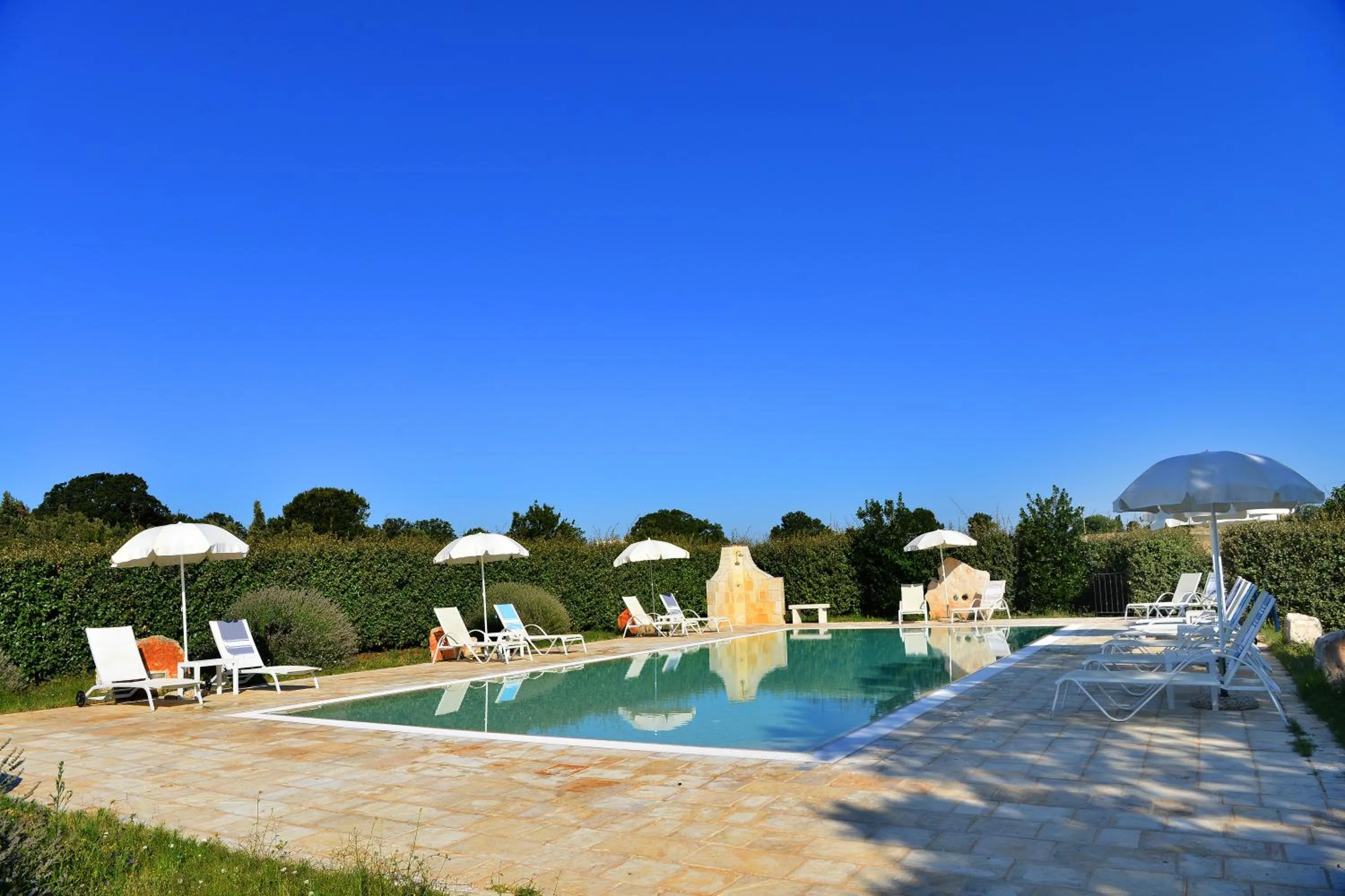 Swimming pool in Masseria Peppeturro
