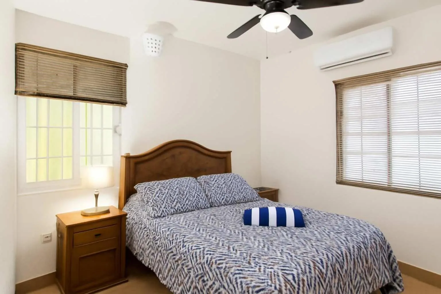 Beachfront 2BR Condo in Playa I Steps to 5th Ave!