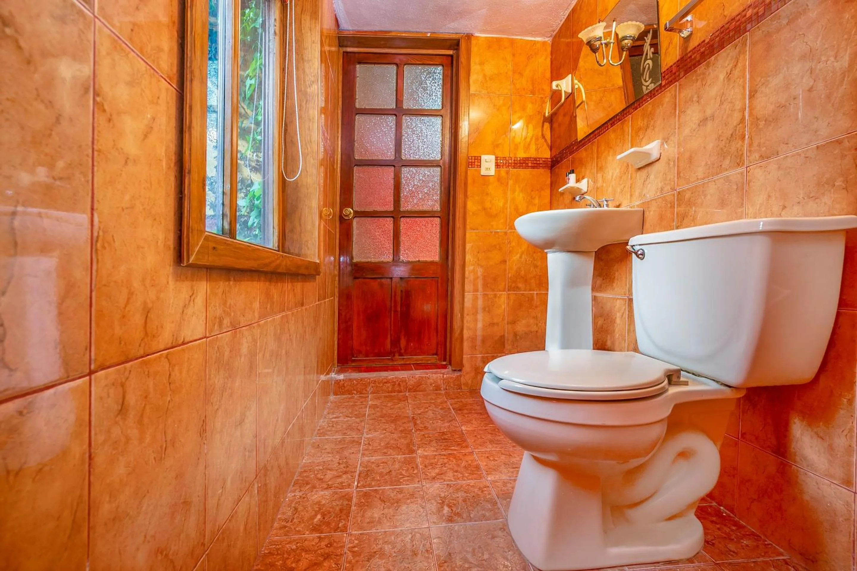 Bathroom in OYO Posada De Los Angeles, Pátzcuaro