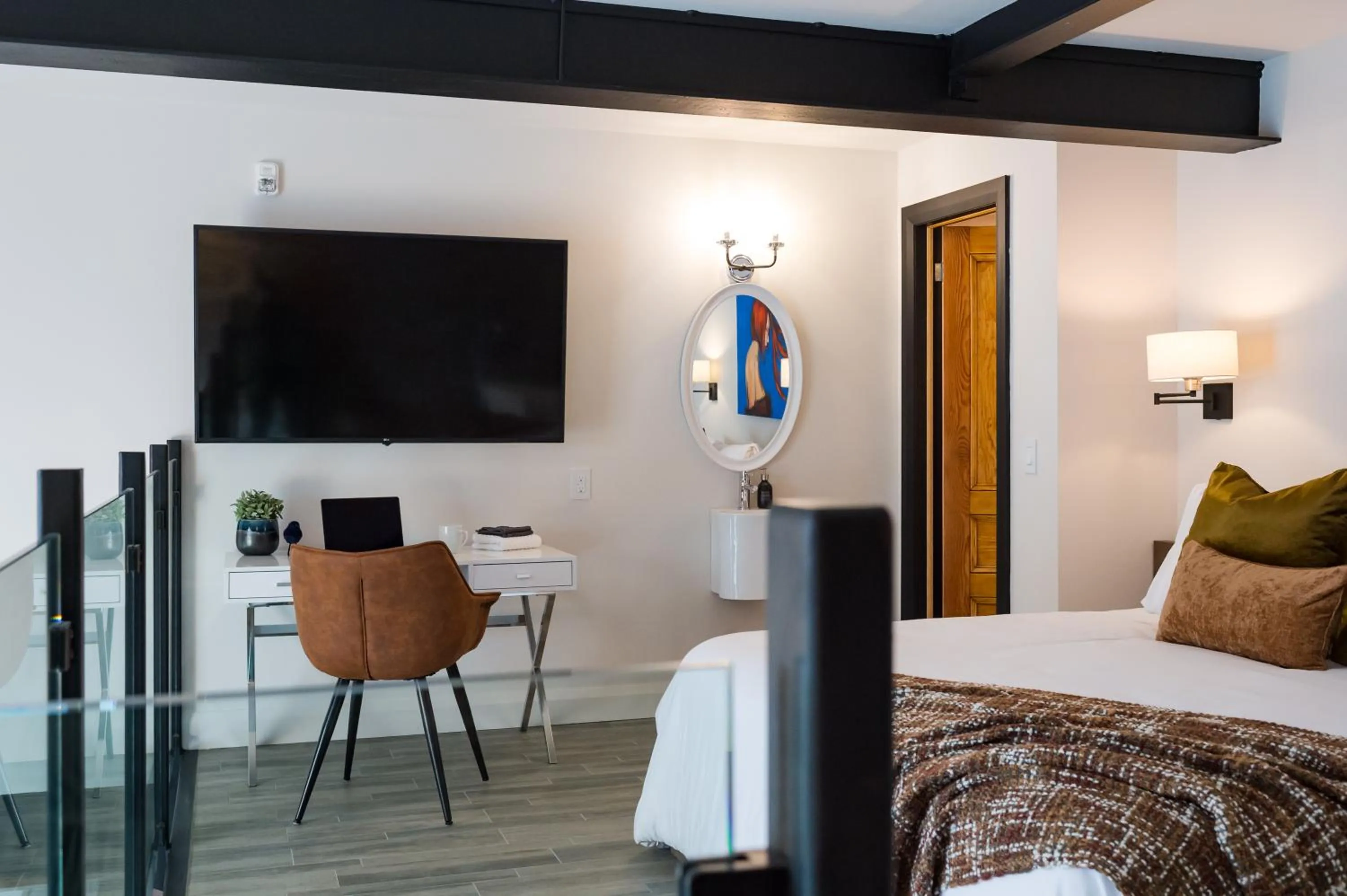 Bedroom, Bed in 48 King West Boutique Hotel