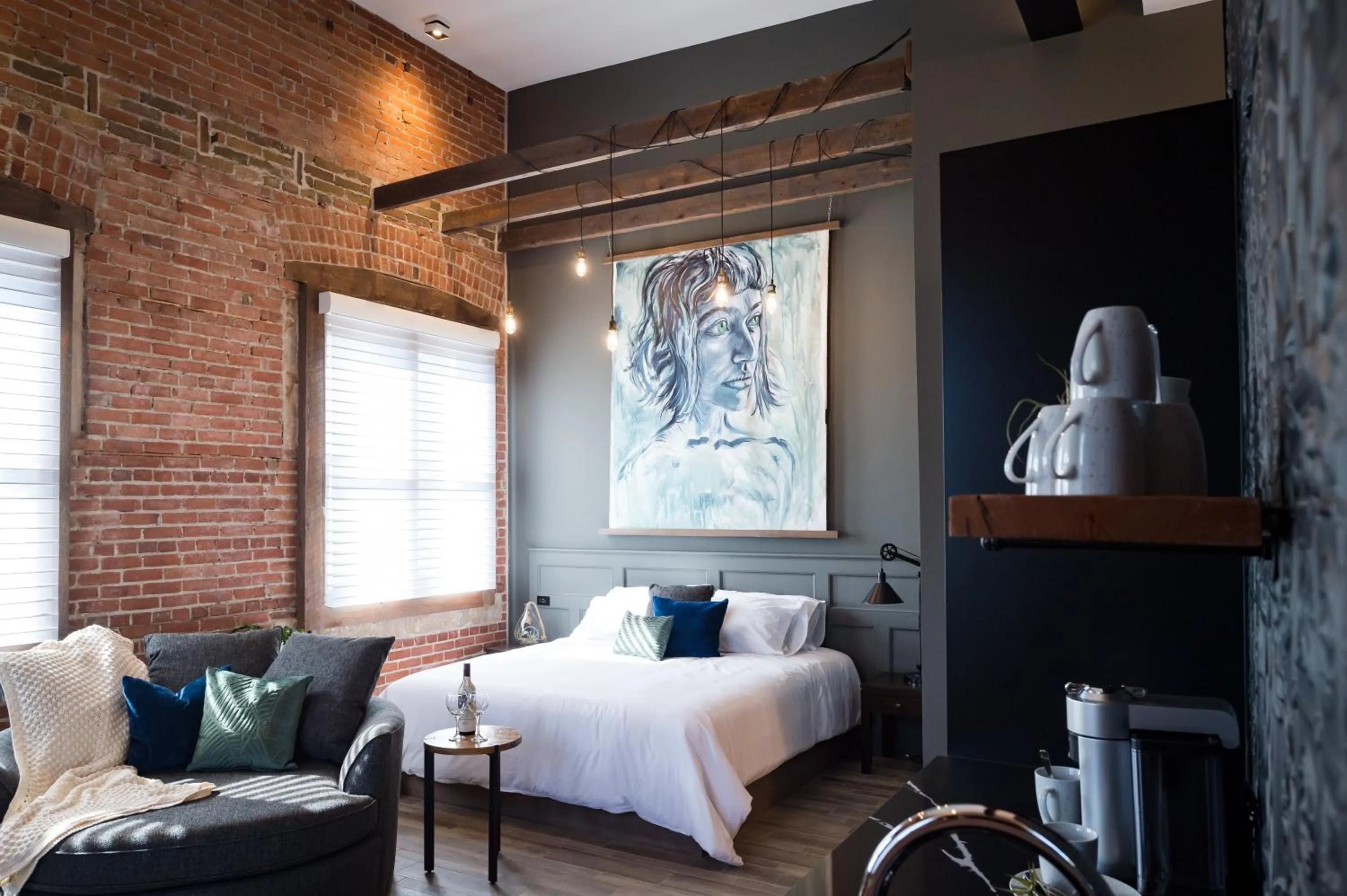 Bed in 48 King West Boutique Hotel