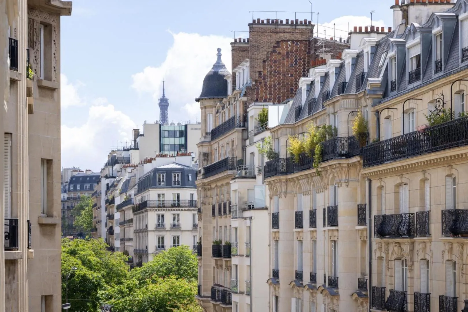 City view in Hotel le 46