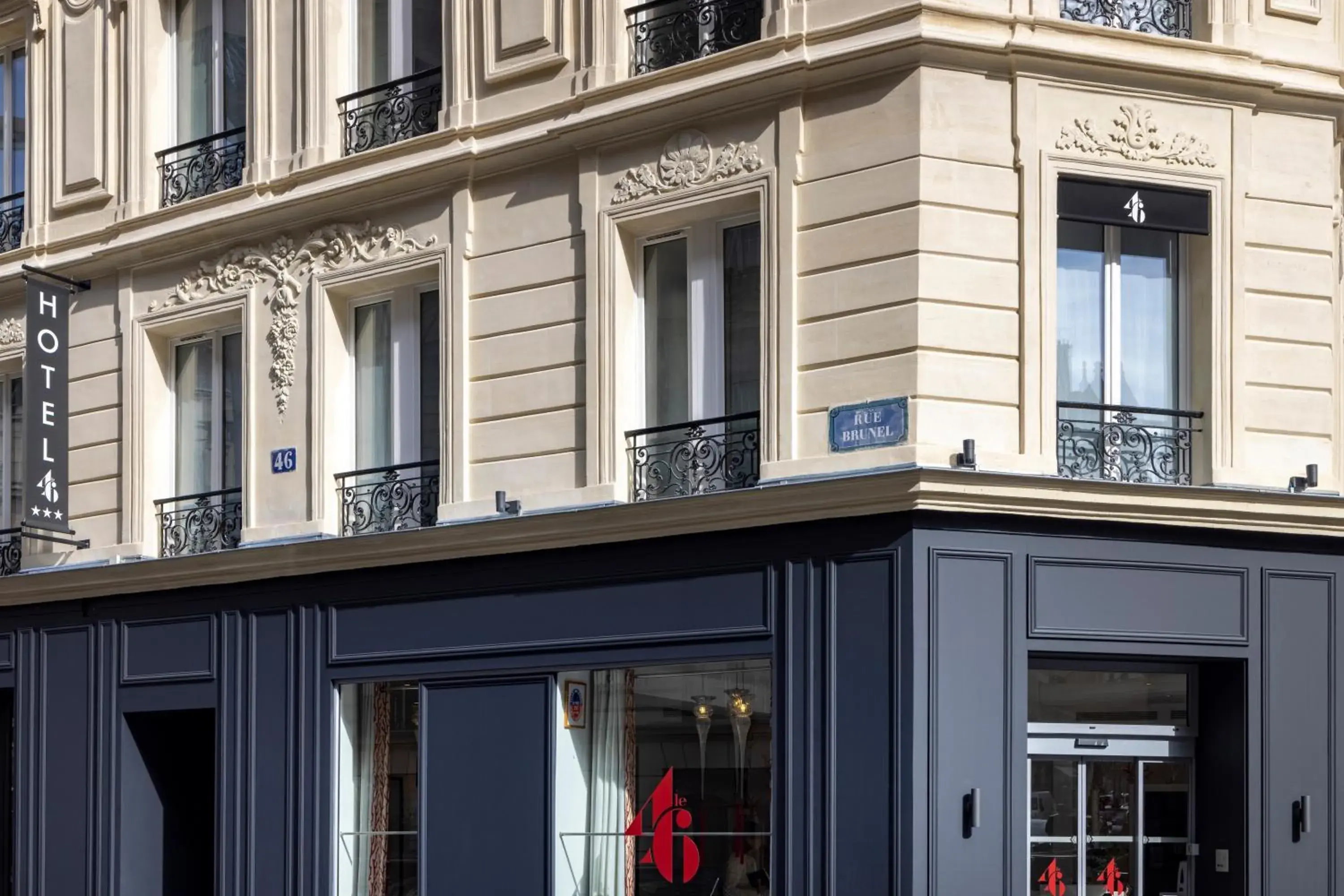Facade/entrance in Hotel le 46 Facade/entrance in Hotel le 46