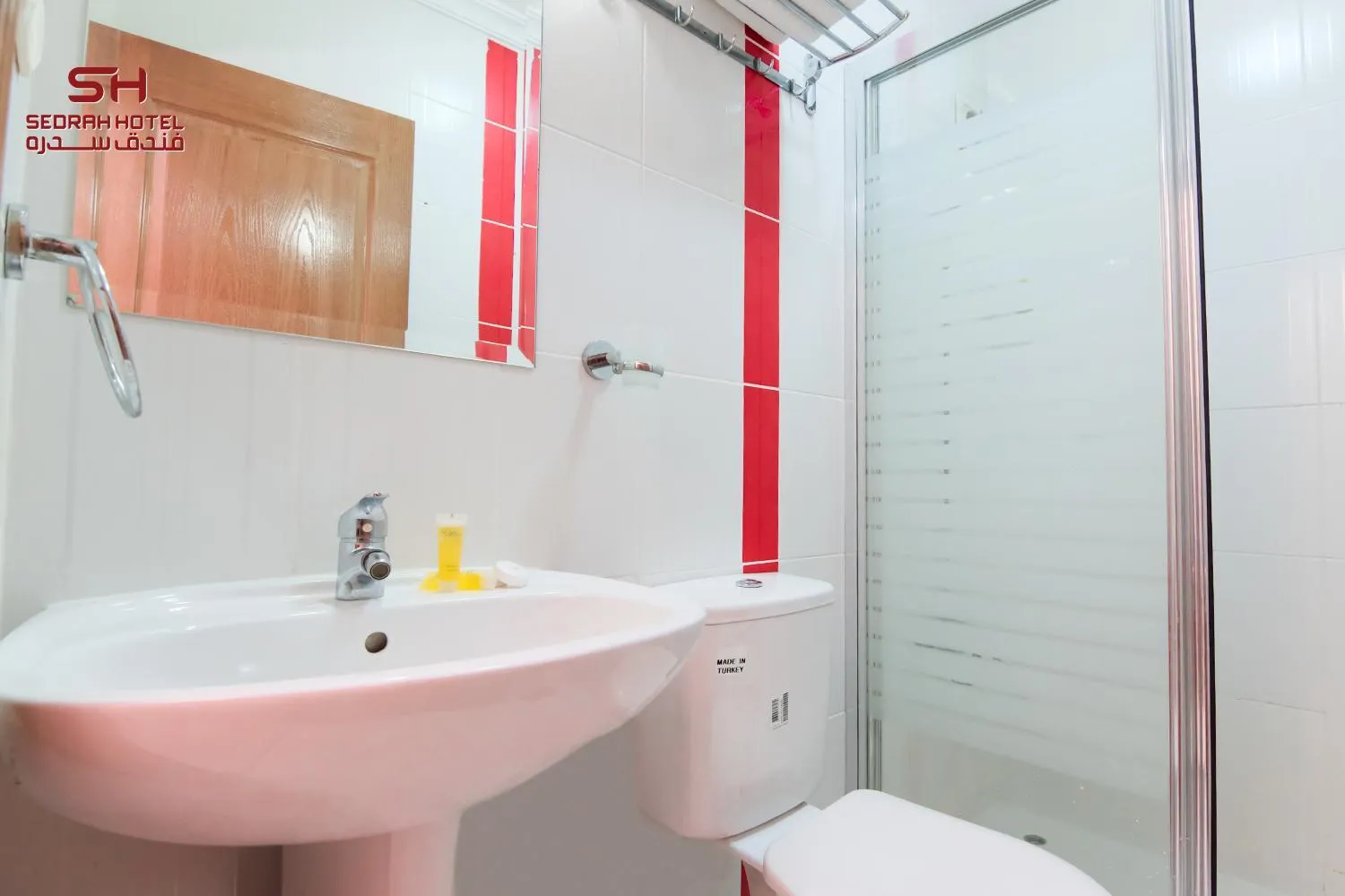 Bathroom in Sedrah Hotel