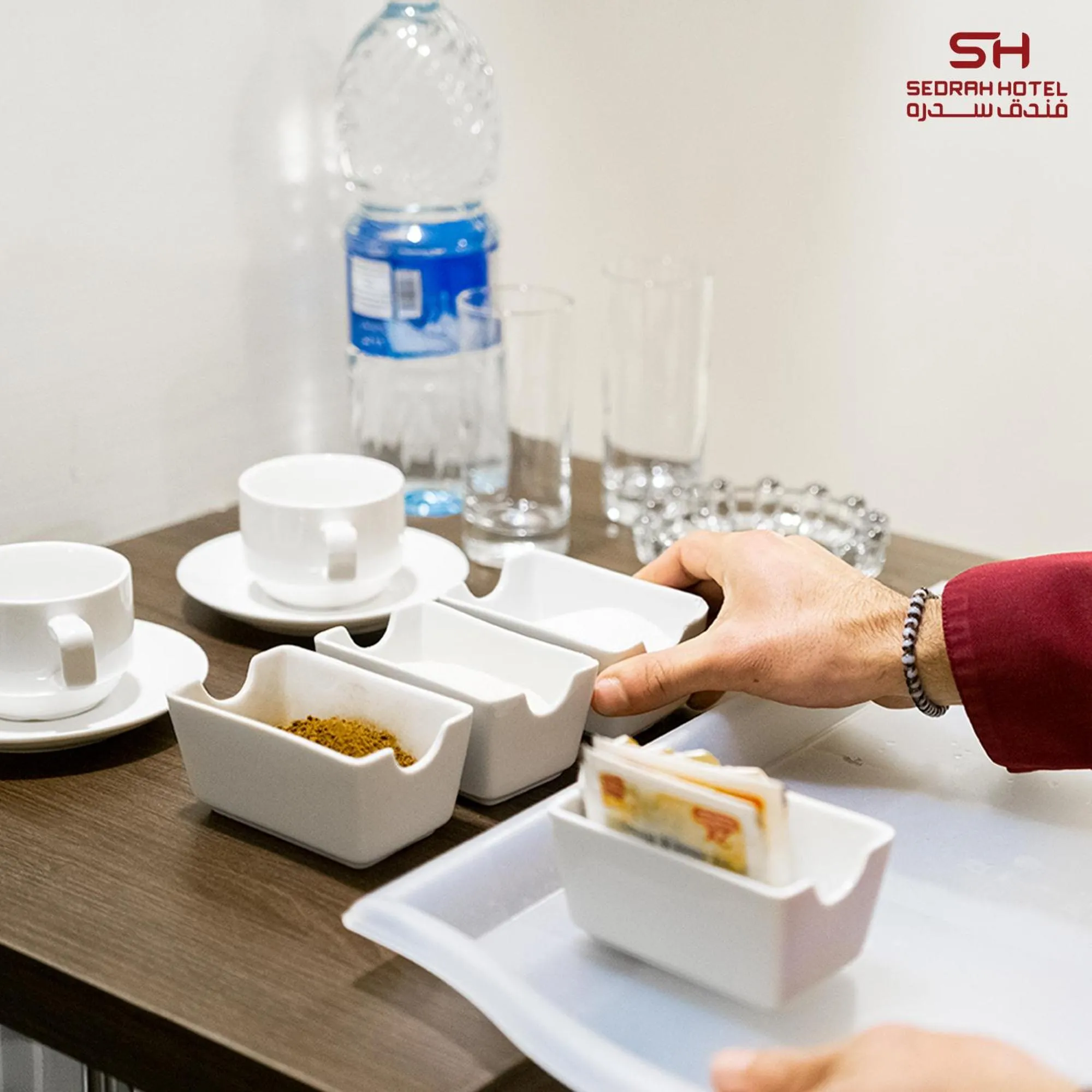 Coffee/tea facilities in Sedrah Hotel