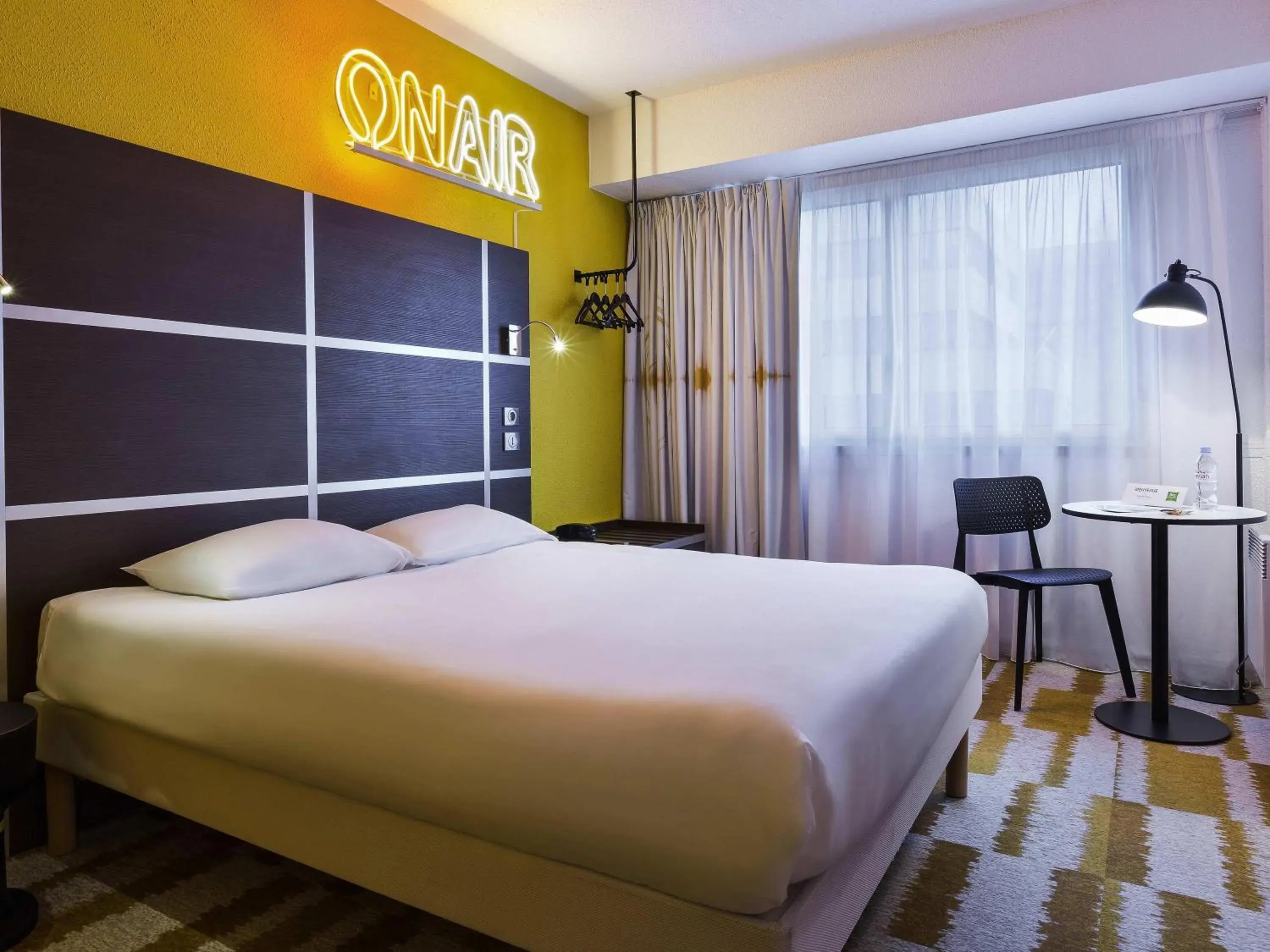 Property building, Bed in ibis Styles Massy Opéra Property building, Bed in ibis Styles Massy Opéra