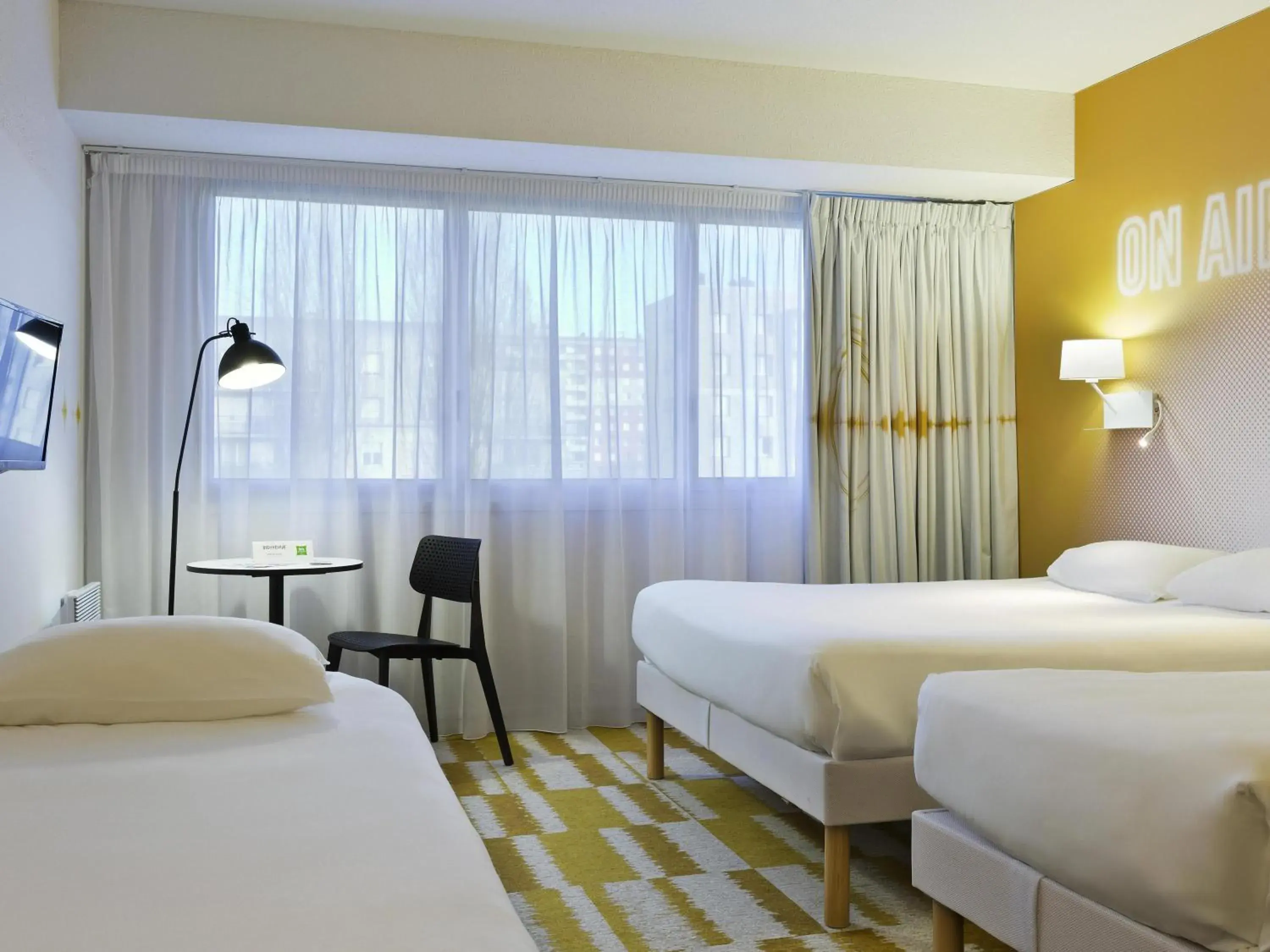 Bedroom, Bed in ibis Styles Massy Opéra Bedroom, Bed in ibis Styles Massy Opéra