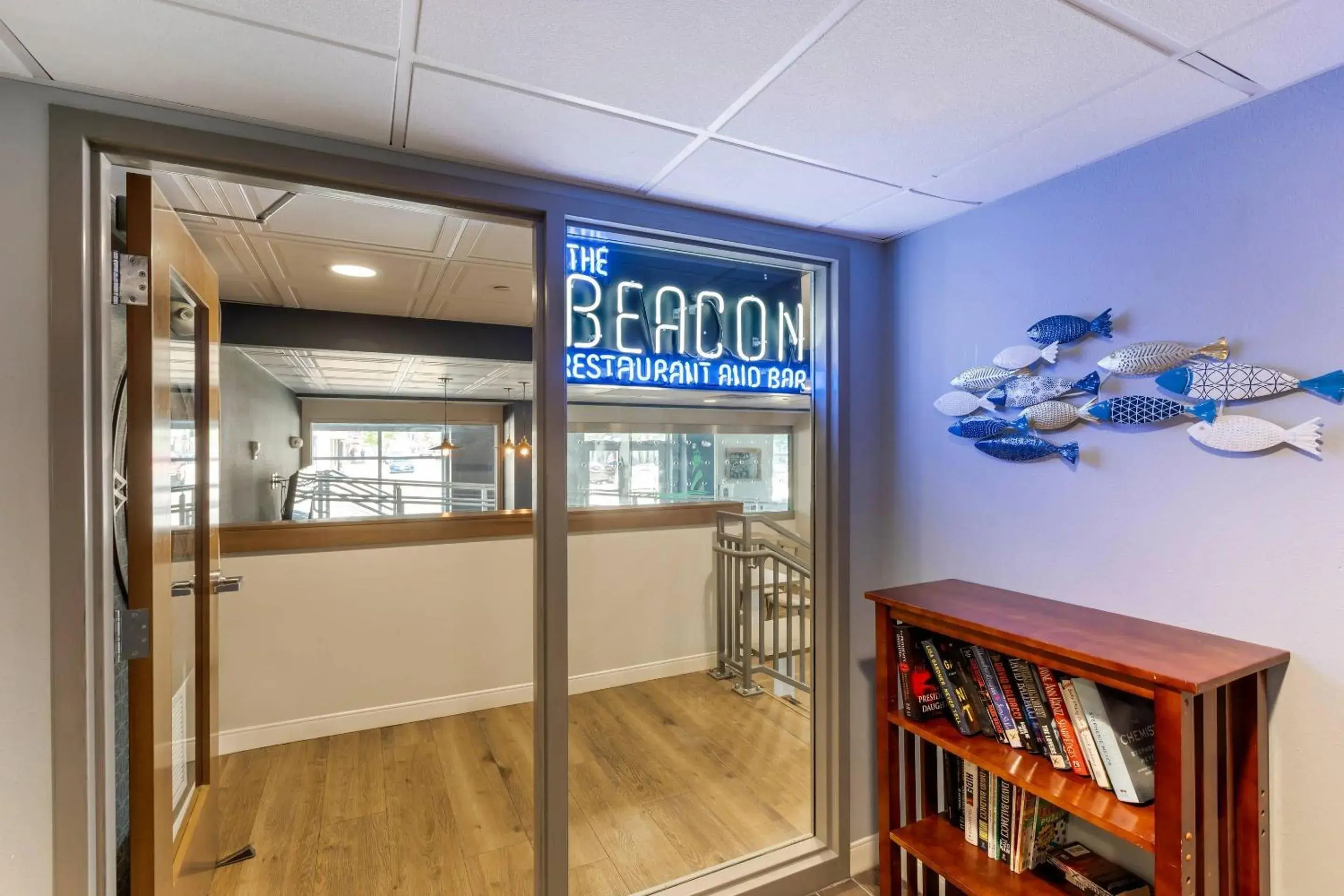 Lounge or bar in The Harborview on Lake Michigan, Ascend Hotel Collection Lounge or bar in The Harborview on Lake Michigan, Ascend Hotel Collection