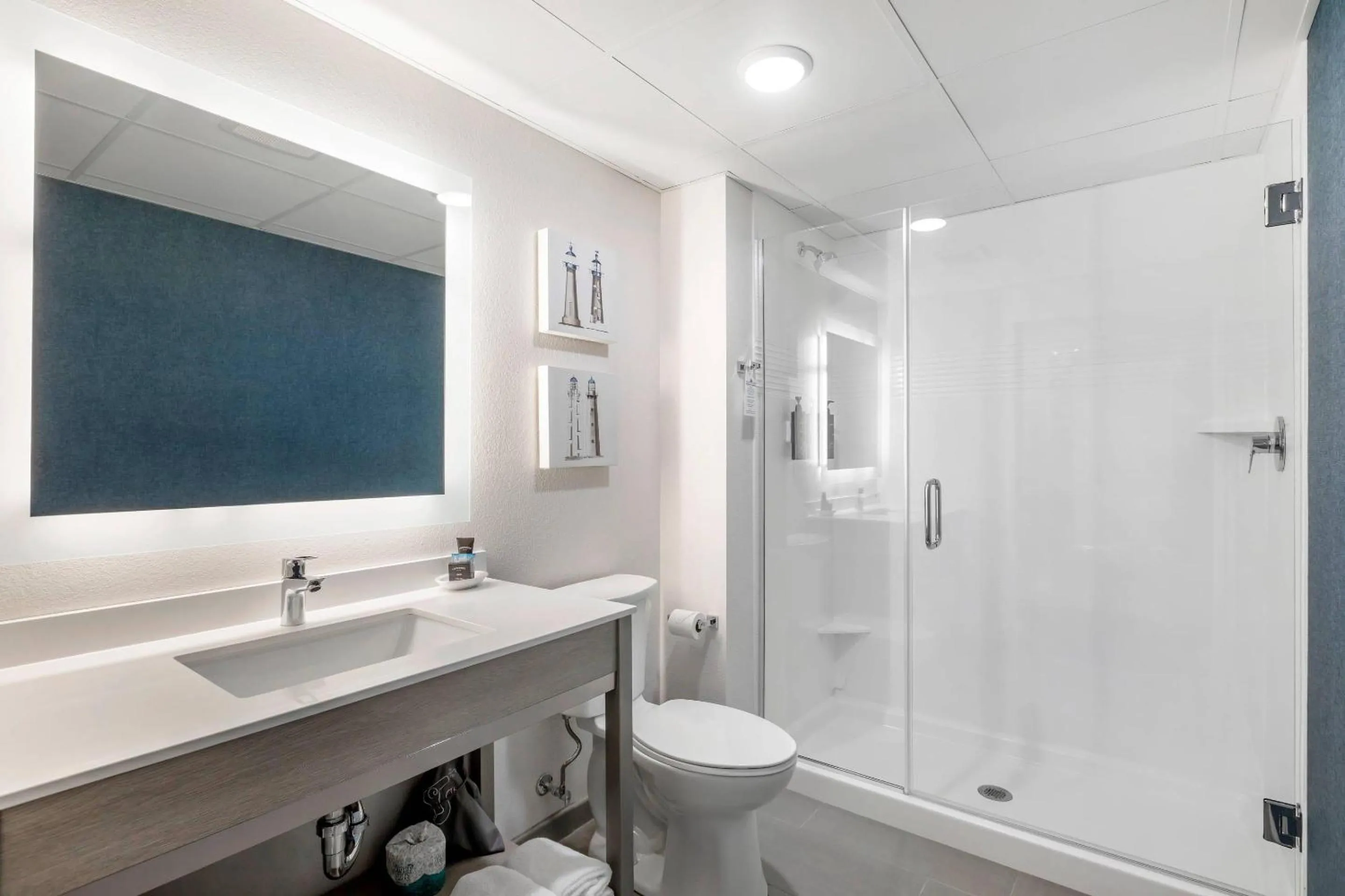 Bedroom in The Harborview on Lake Michigan, Ascend Hotel Collection