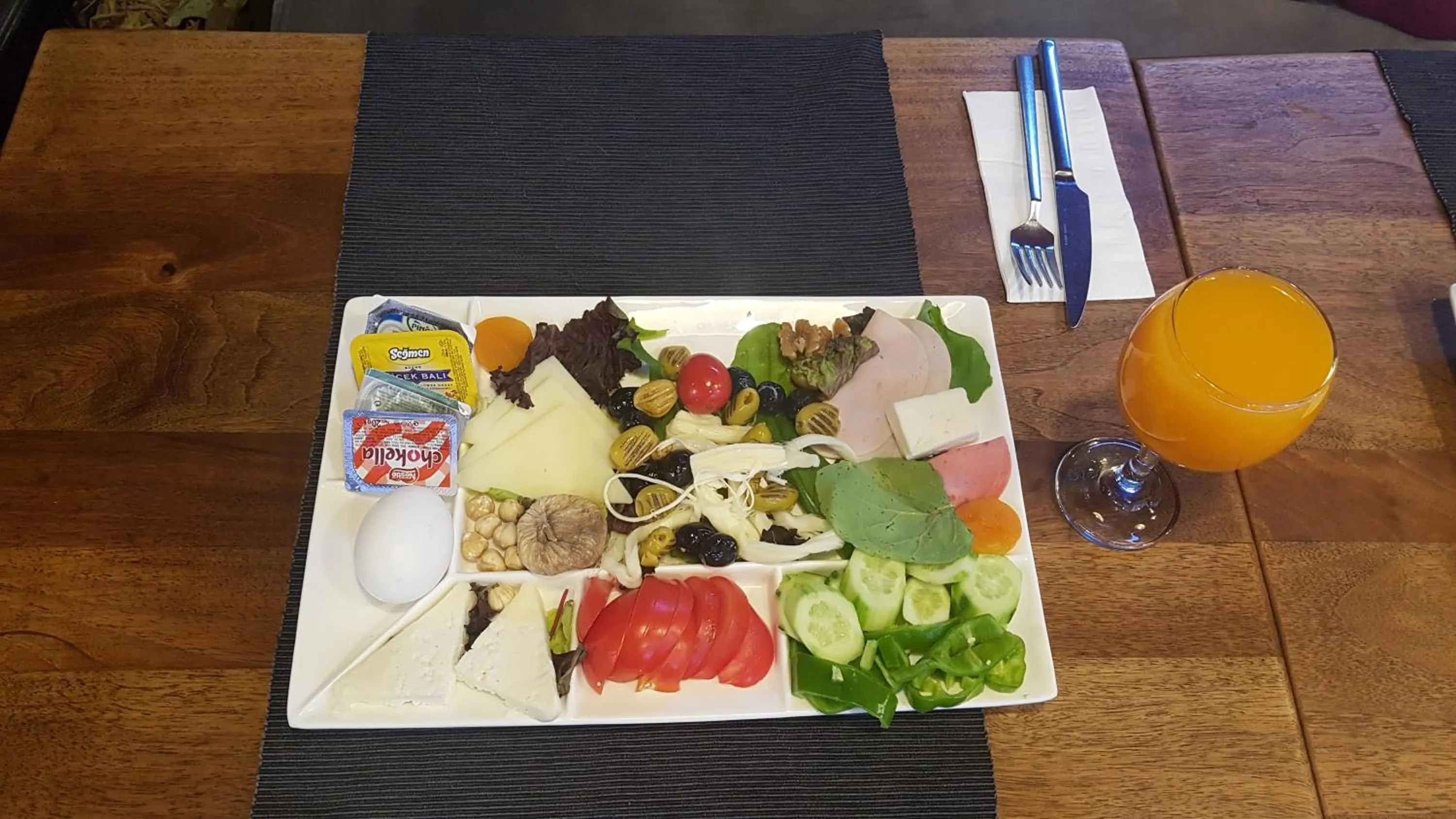 Breakfast in Old Port Hotel Suit