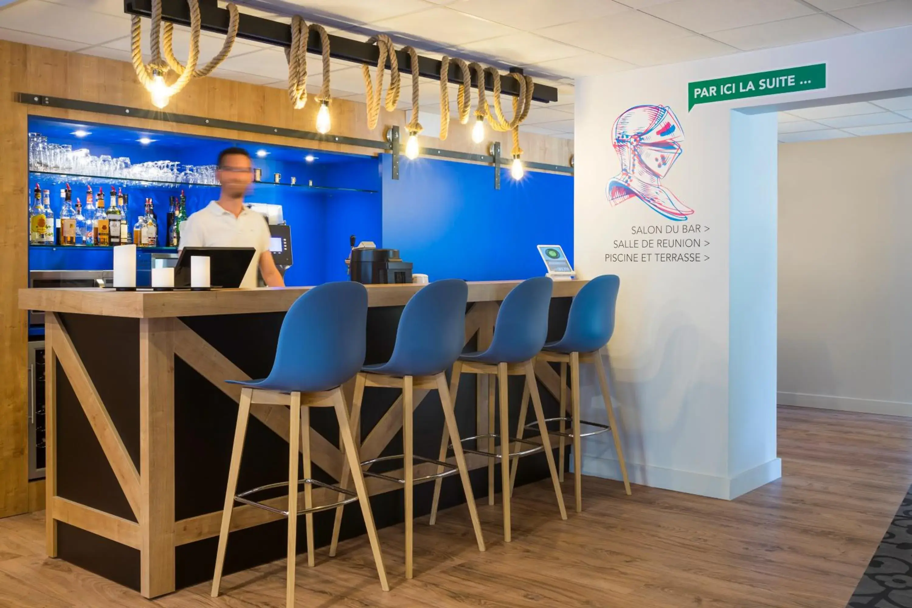 Lounge or bar in ibis Styles Carcassonne La Cité Lounge or bar in ibis Styles Carcassonne La Cité