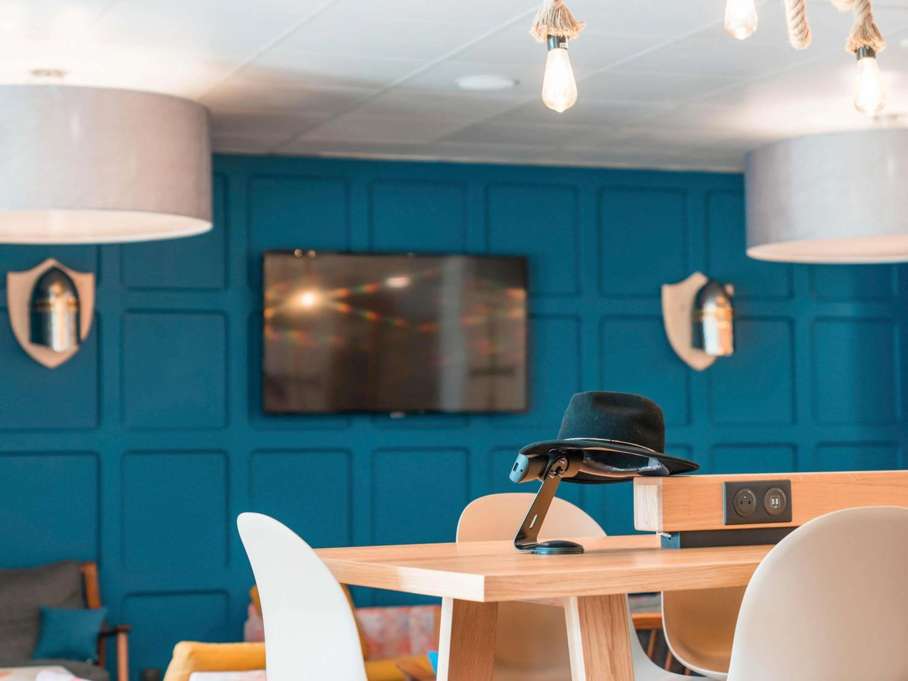 Lounge or bar in ibis Styles Carcassonne La Cité