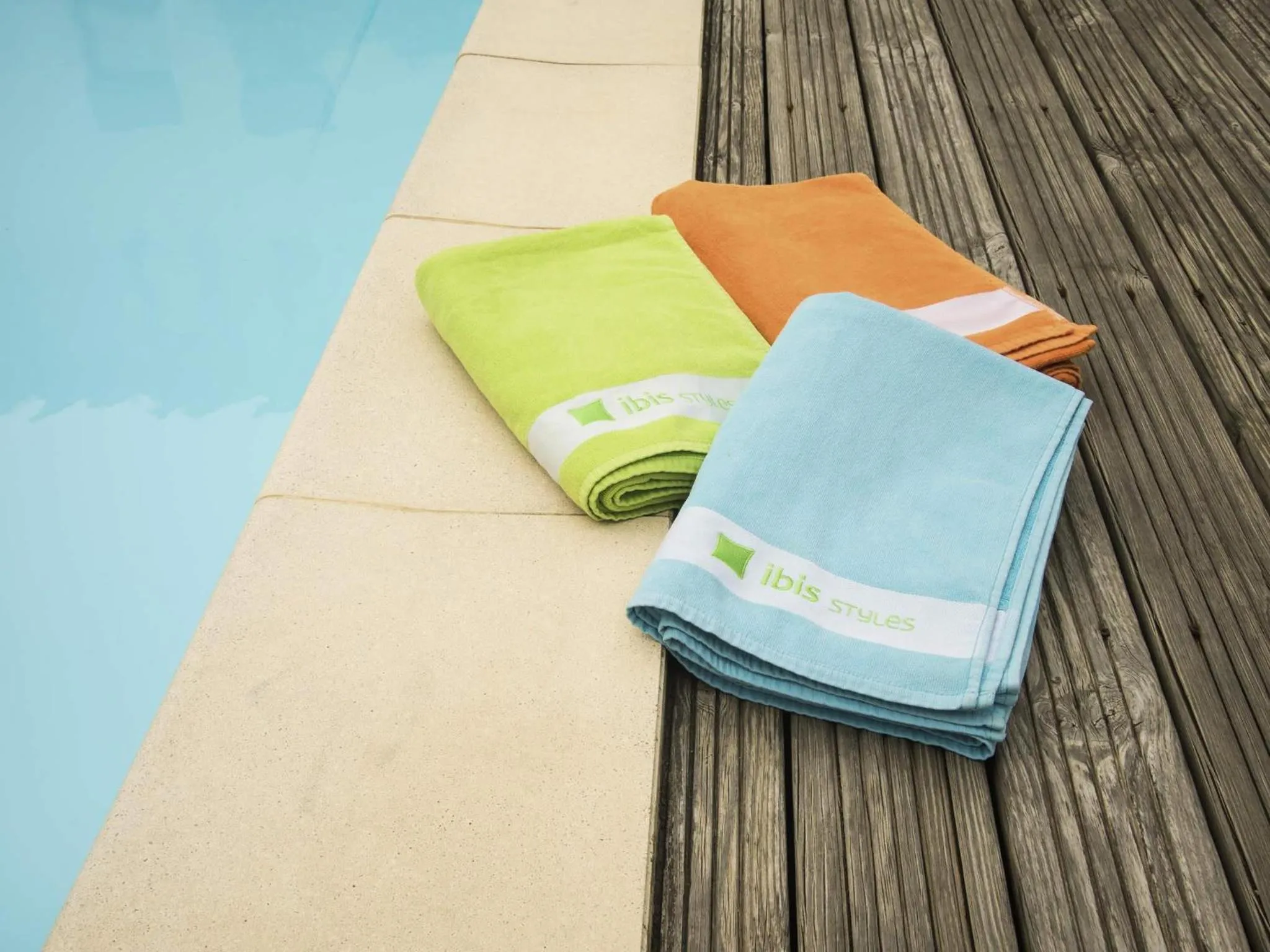 Pool view in ibis Styles Carcassonne La Cité