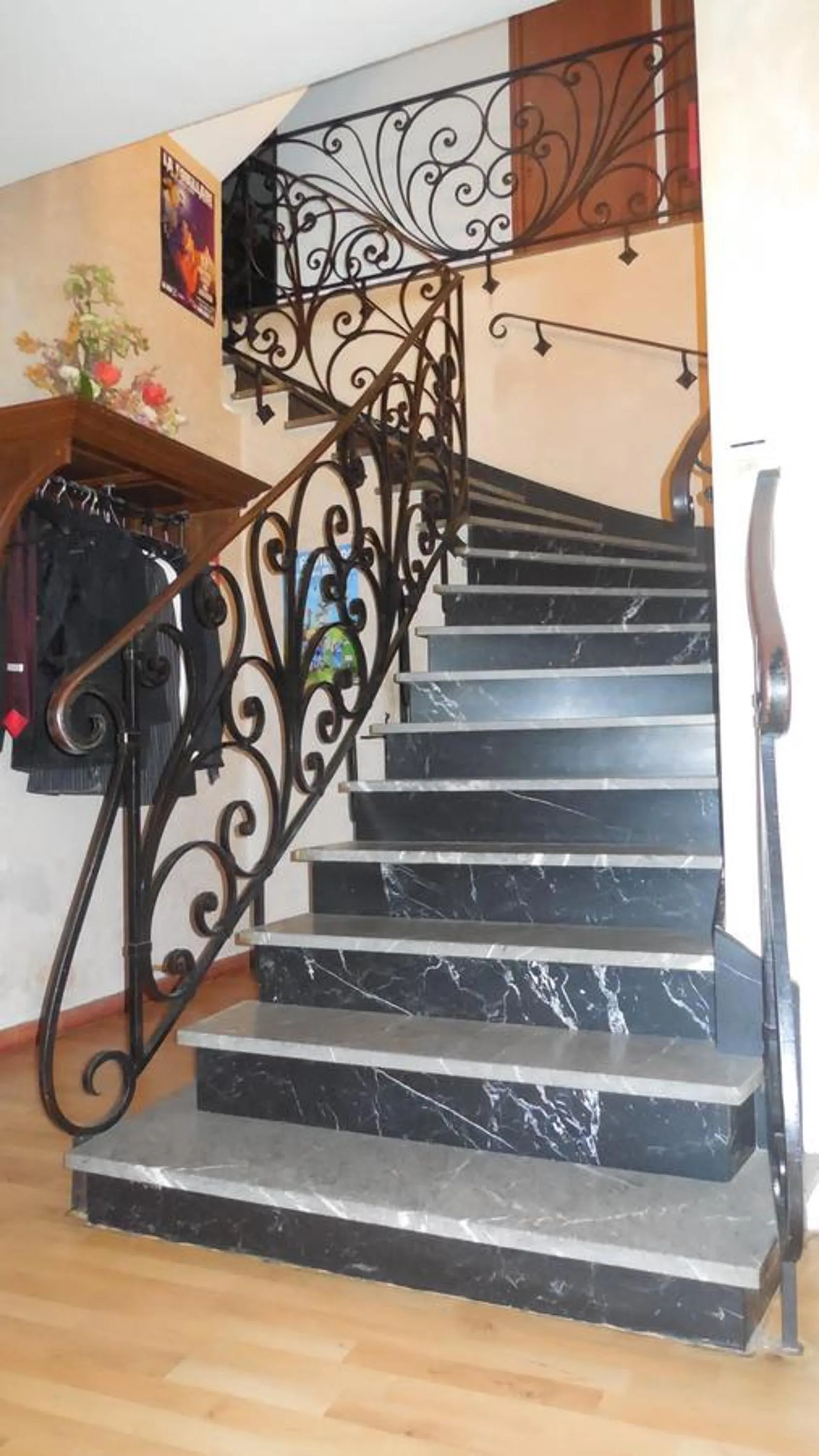 Area and facilities in Logis Hotel Restaurant des Voyageurs