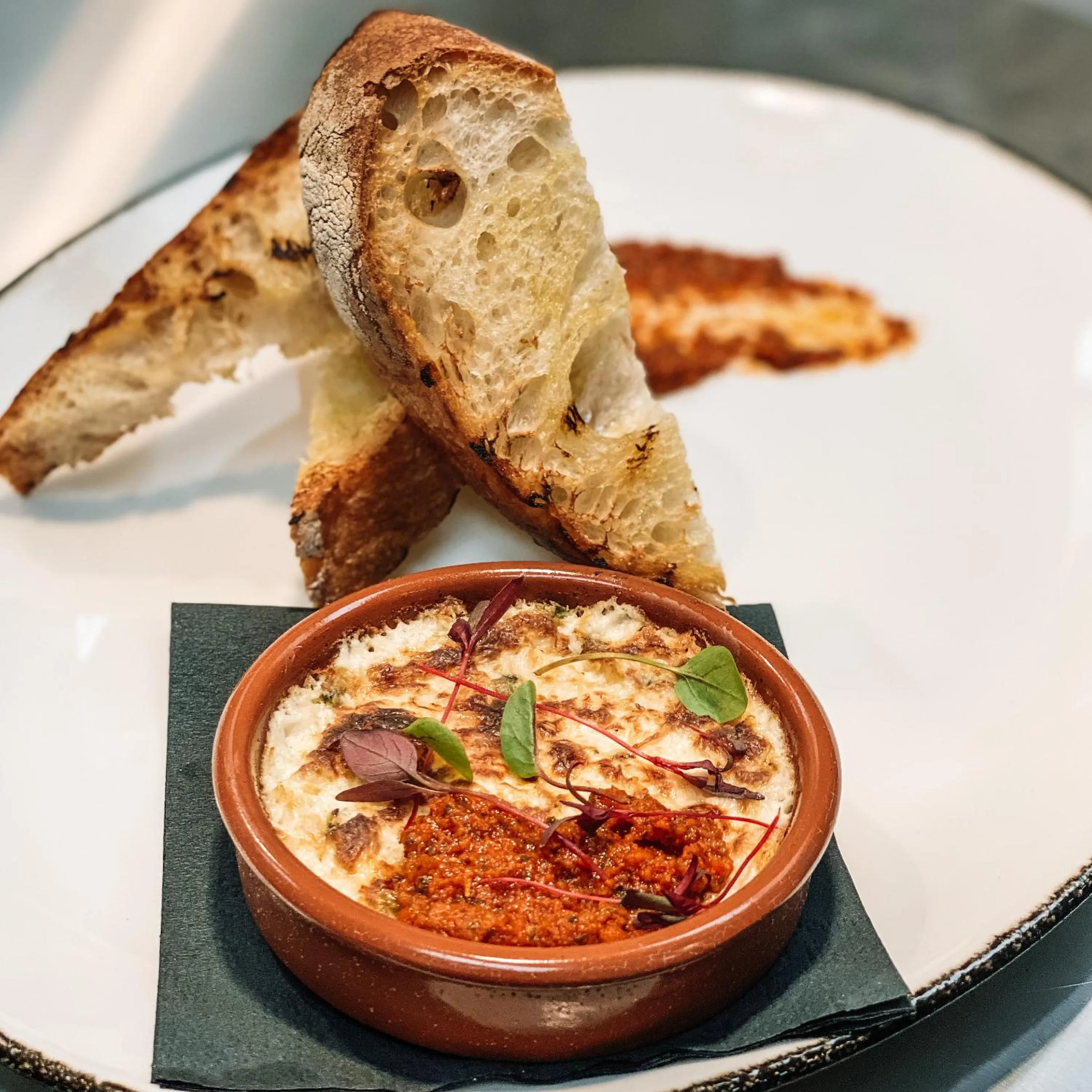 Restaurant/places to eat in Hotel Winters