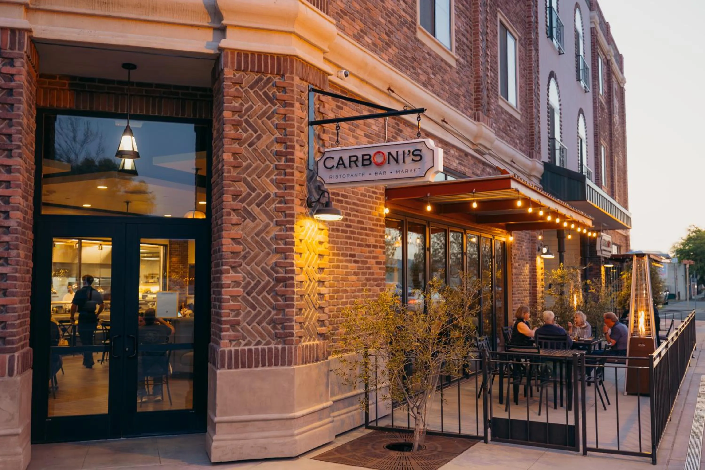 Restaurant/places to eat in Hotel Winters