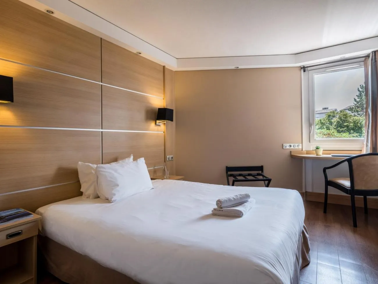 Bed in Hotel Novel Restaurant La Mamma