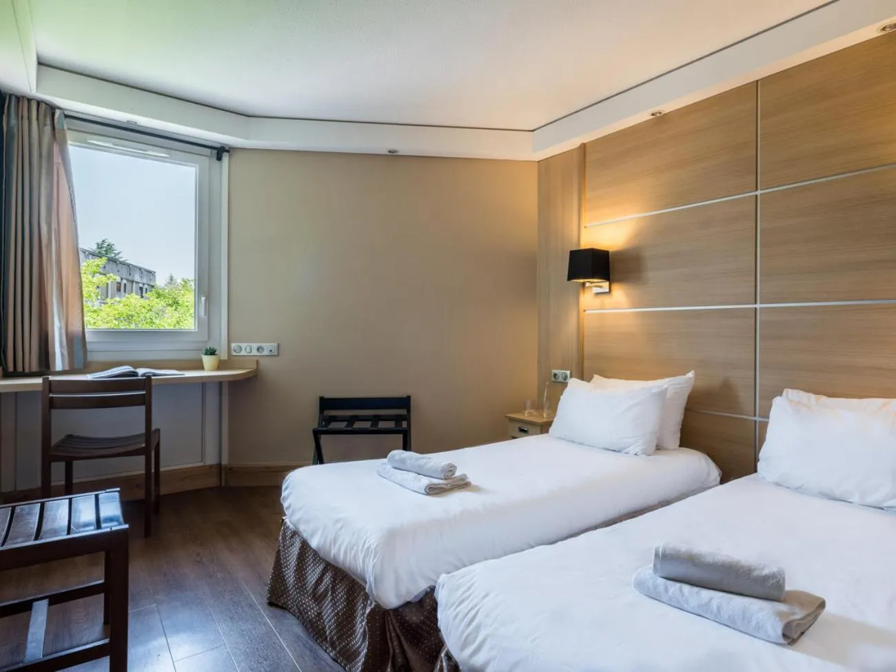 Bed in Hotel Novel Restaurant La Mamma