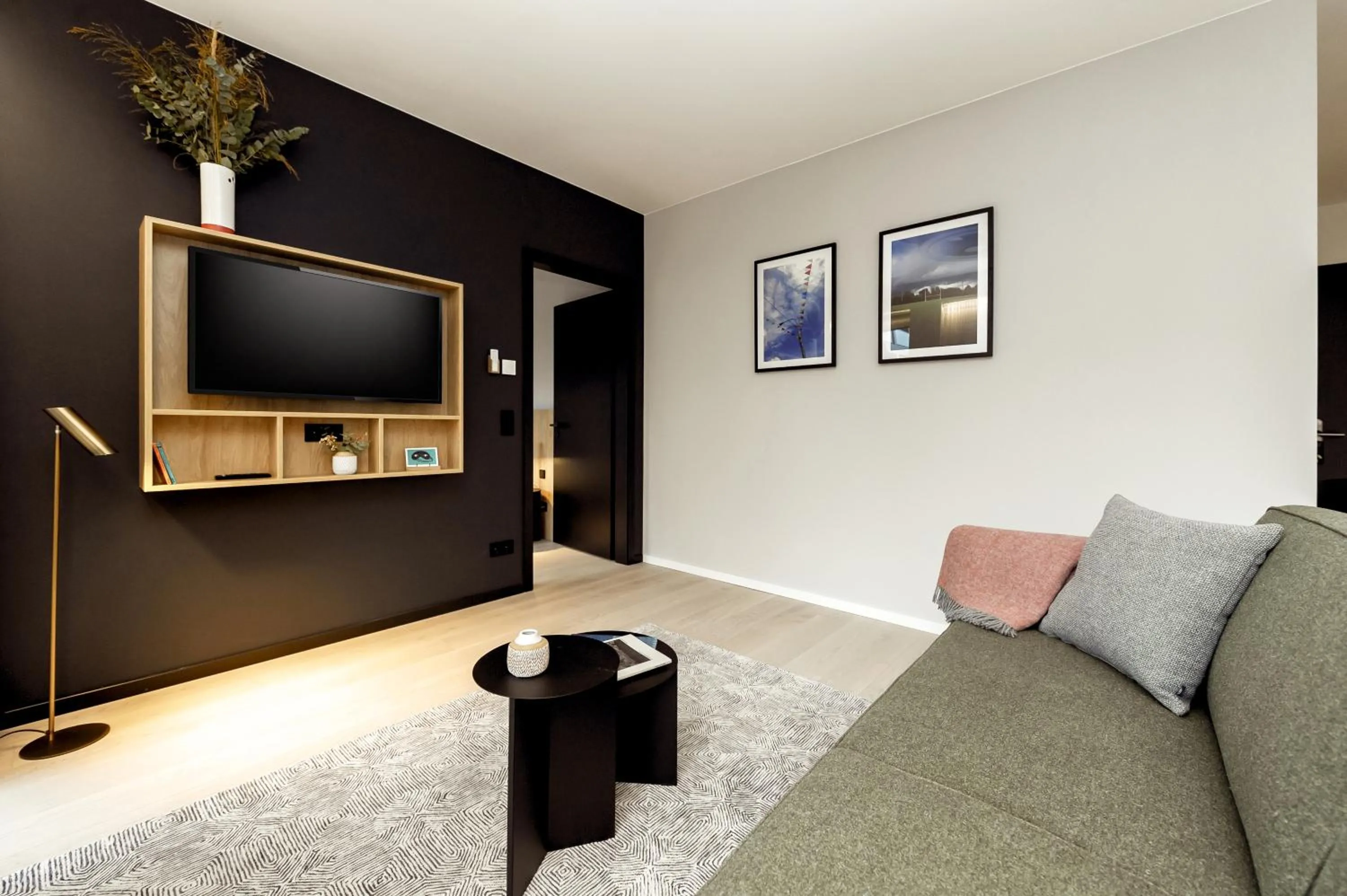 Seating area in Wilde Aparthotels Berlin, Checkpoint Charlie